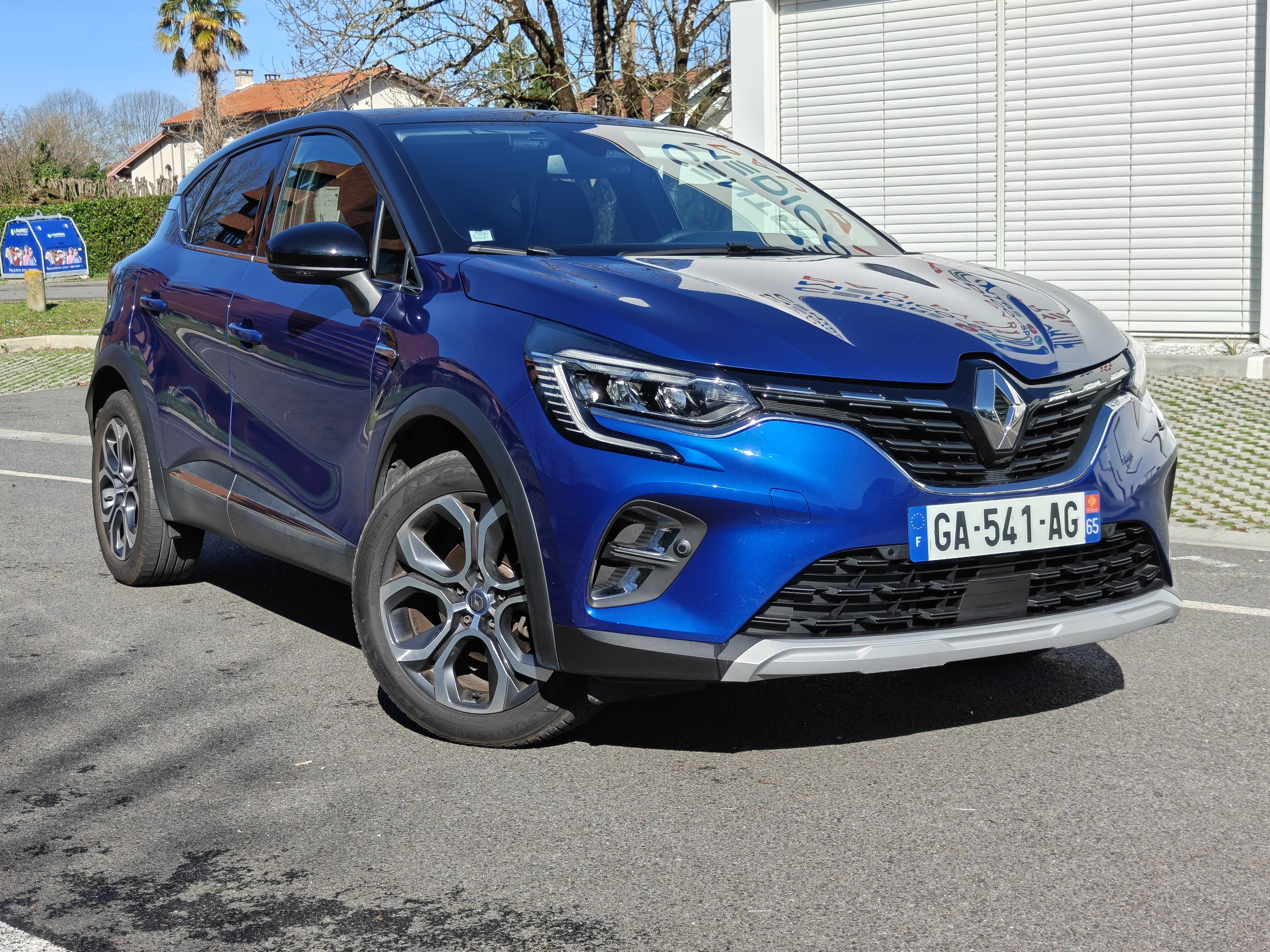Renault Captur, 2021, Essence 95 / Électrique (hybride), automatique