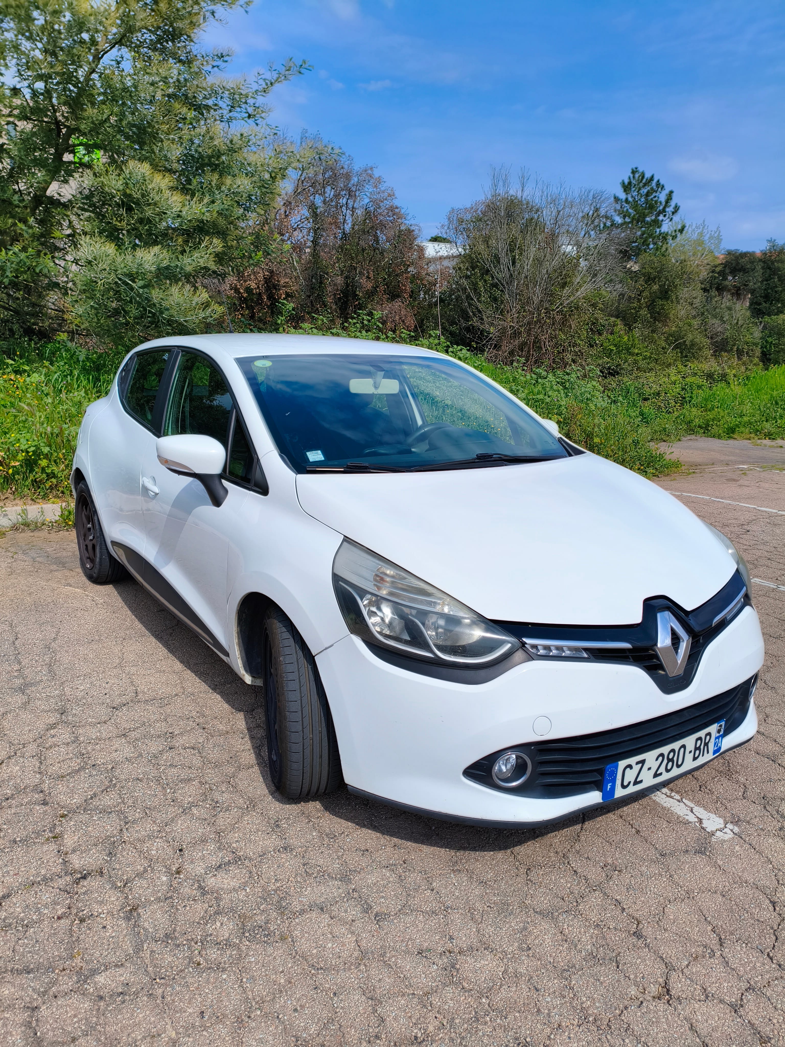 Renault Clio avec Entrée audio / iPod