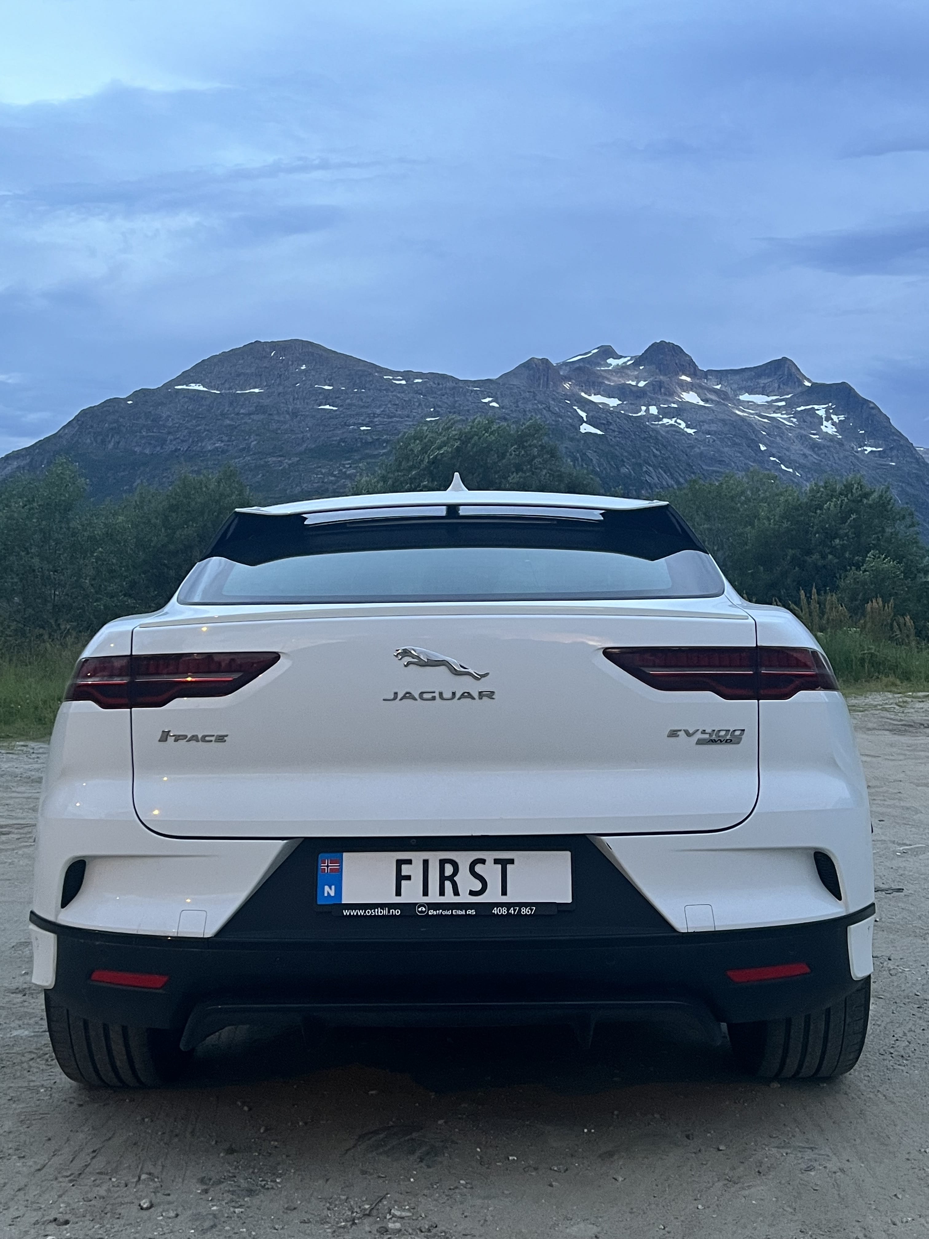 Jaguar I-Pace EV400 HSE 400hk with Bluetooth audio