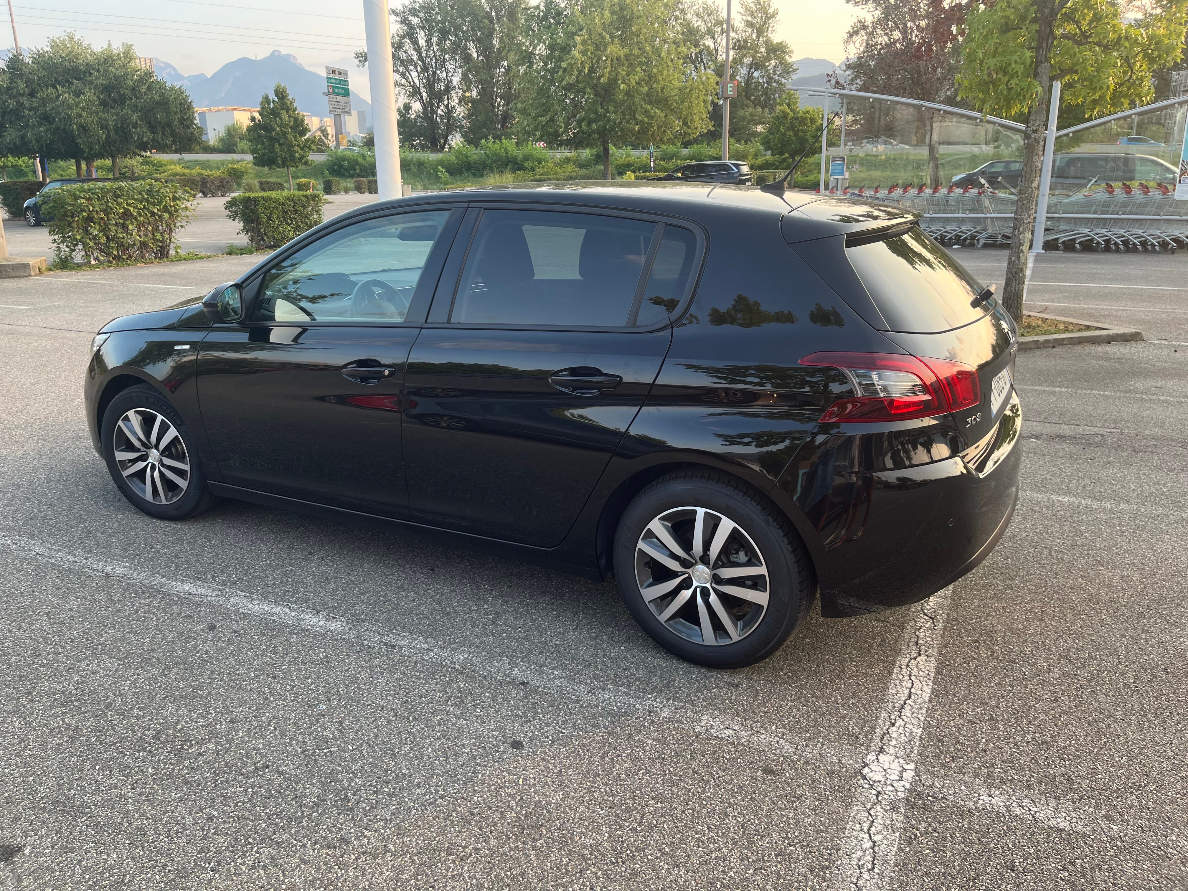 Peugeot 308 avec Climatisation