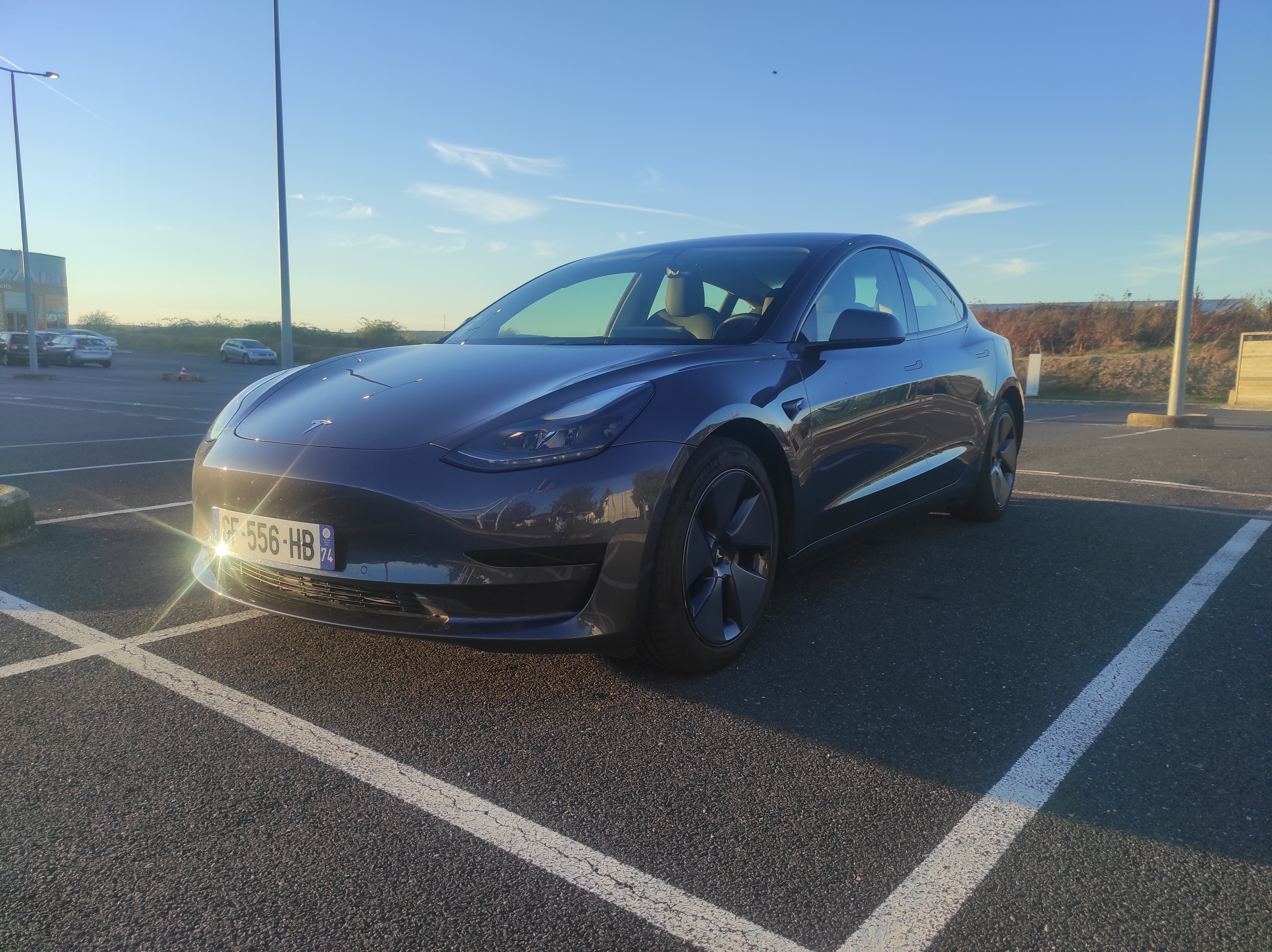 Tesla Model 3, 2022, Électrique, automatique