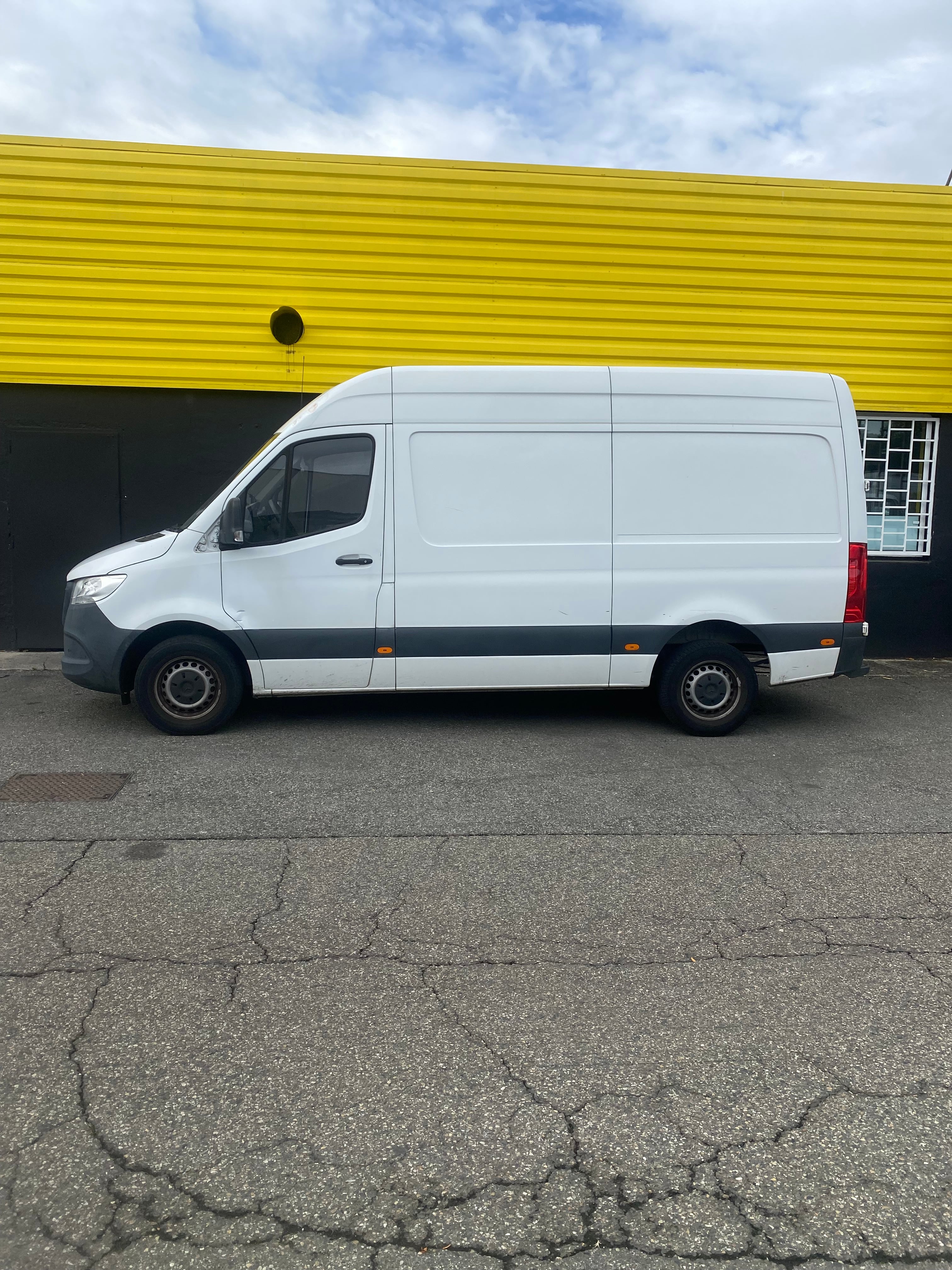 Mercedes-Benz Sprinter avec Climatisation