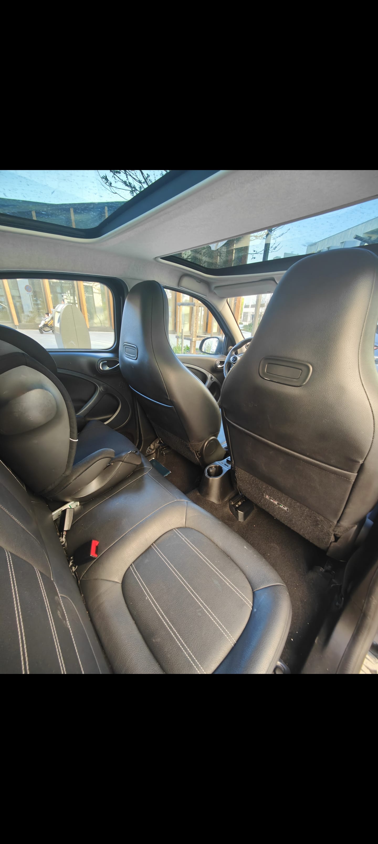 Smart Forfour avec Siège bébé