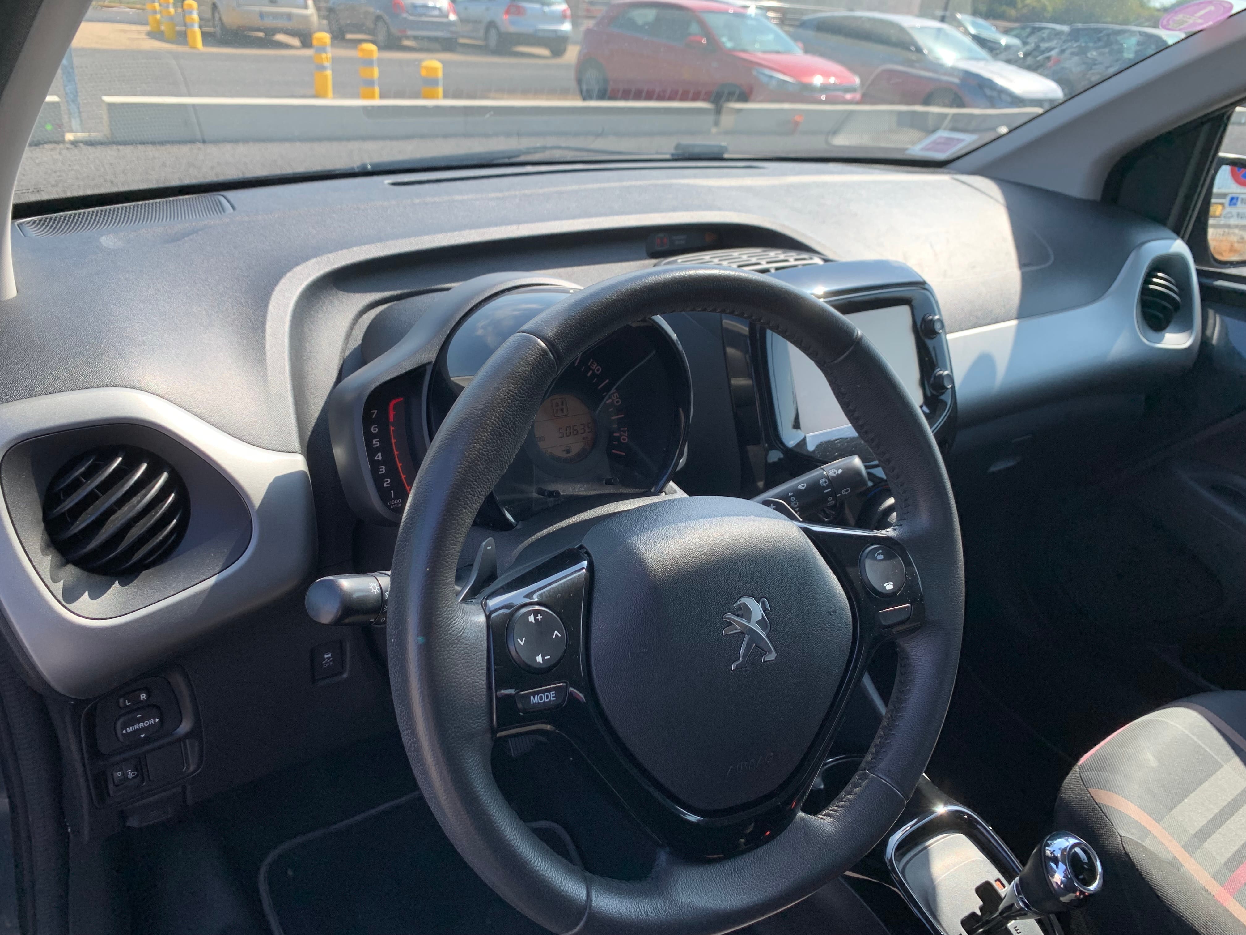 Peugeot 108 avec GPS