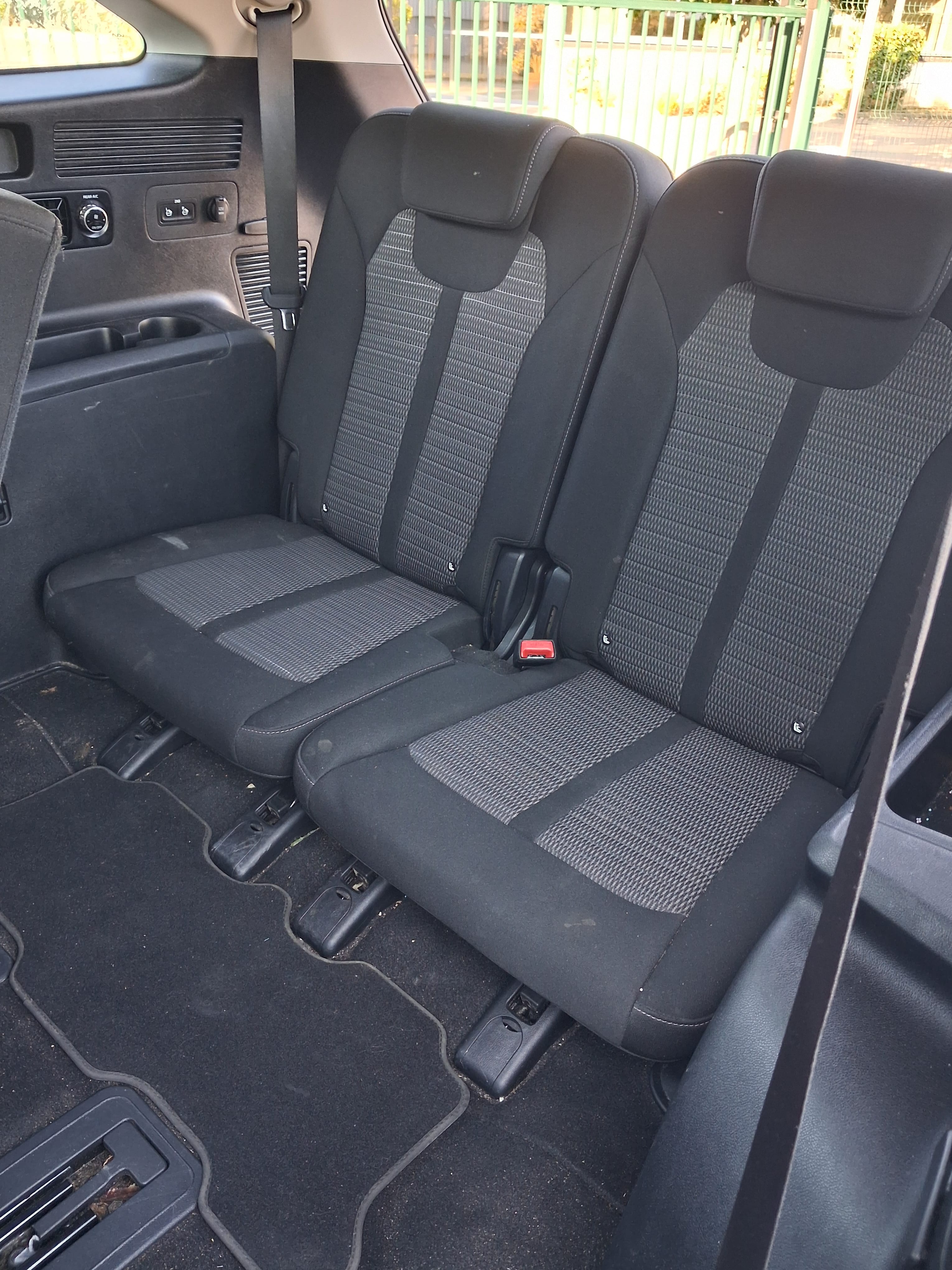 Kia Sorento Hybride avec Siège bébé