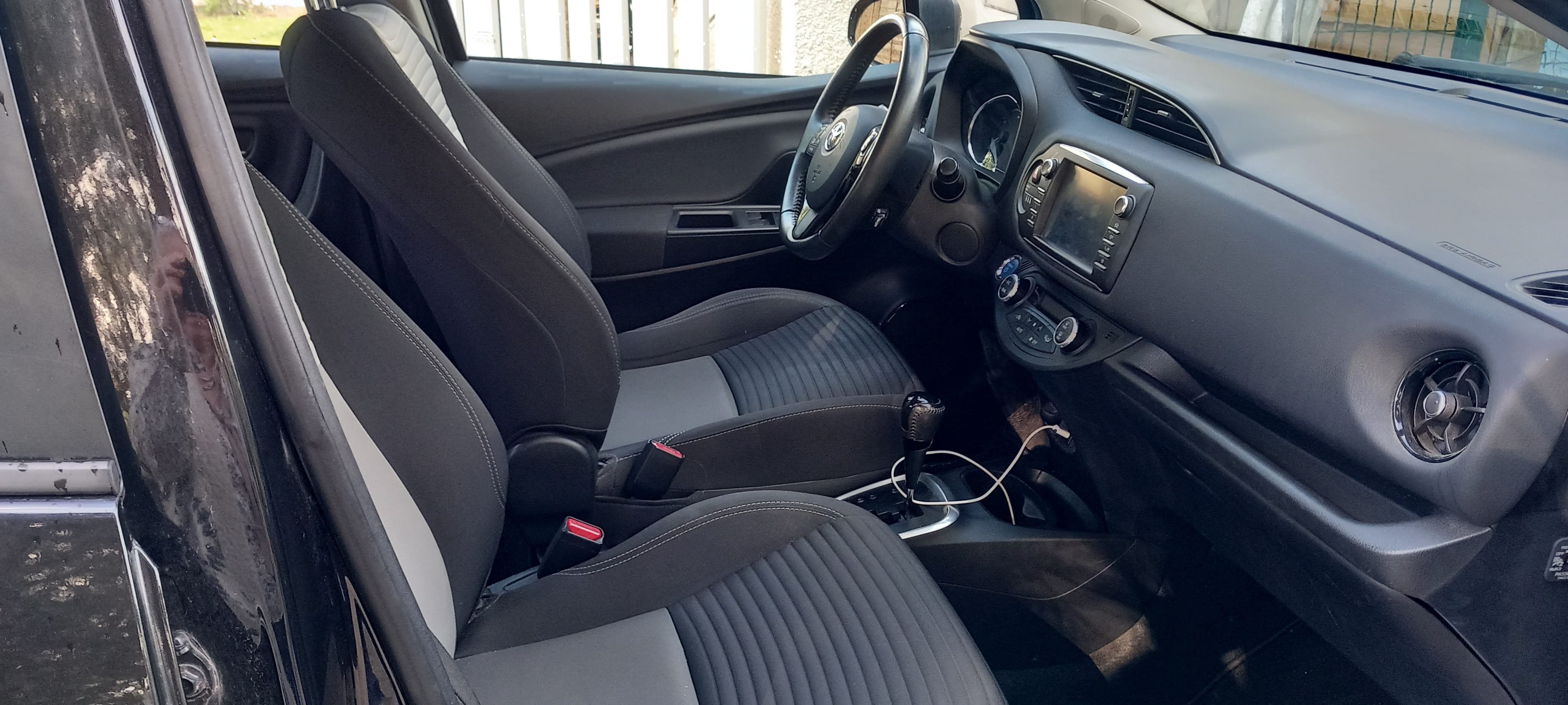 Toyota Yaris Hybride avec Régulateur de vitesse