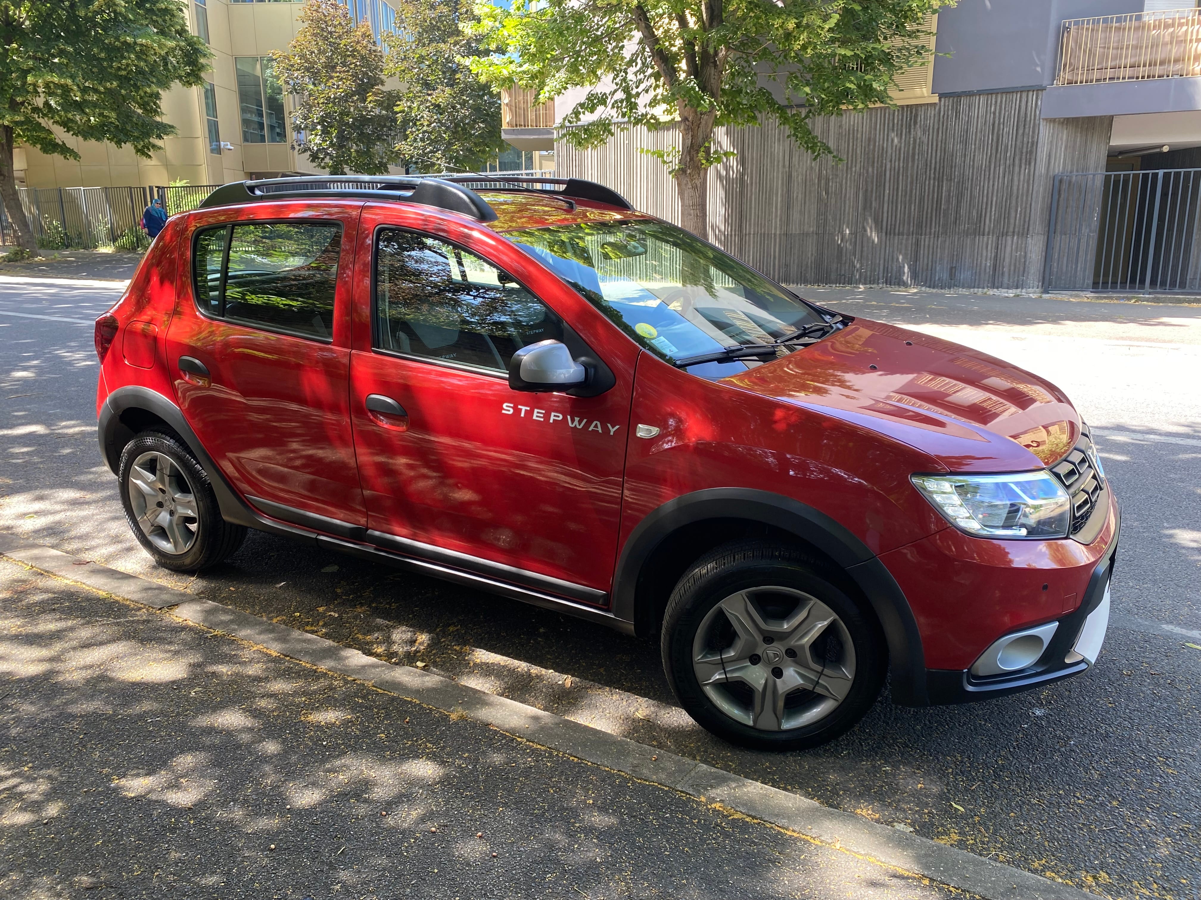 Dacia Sandero Stepway with Car radio