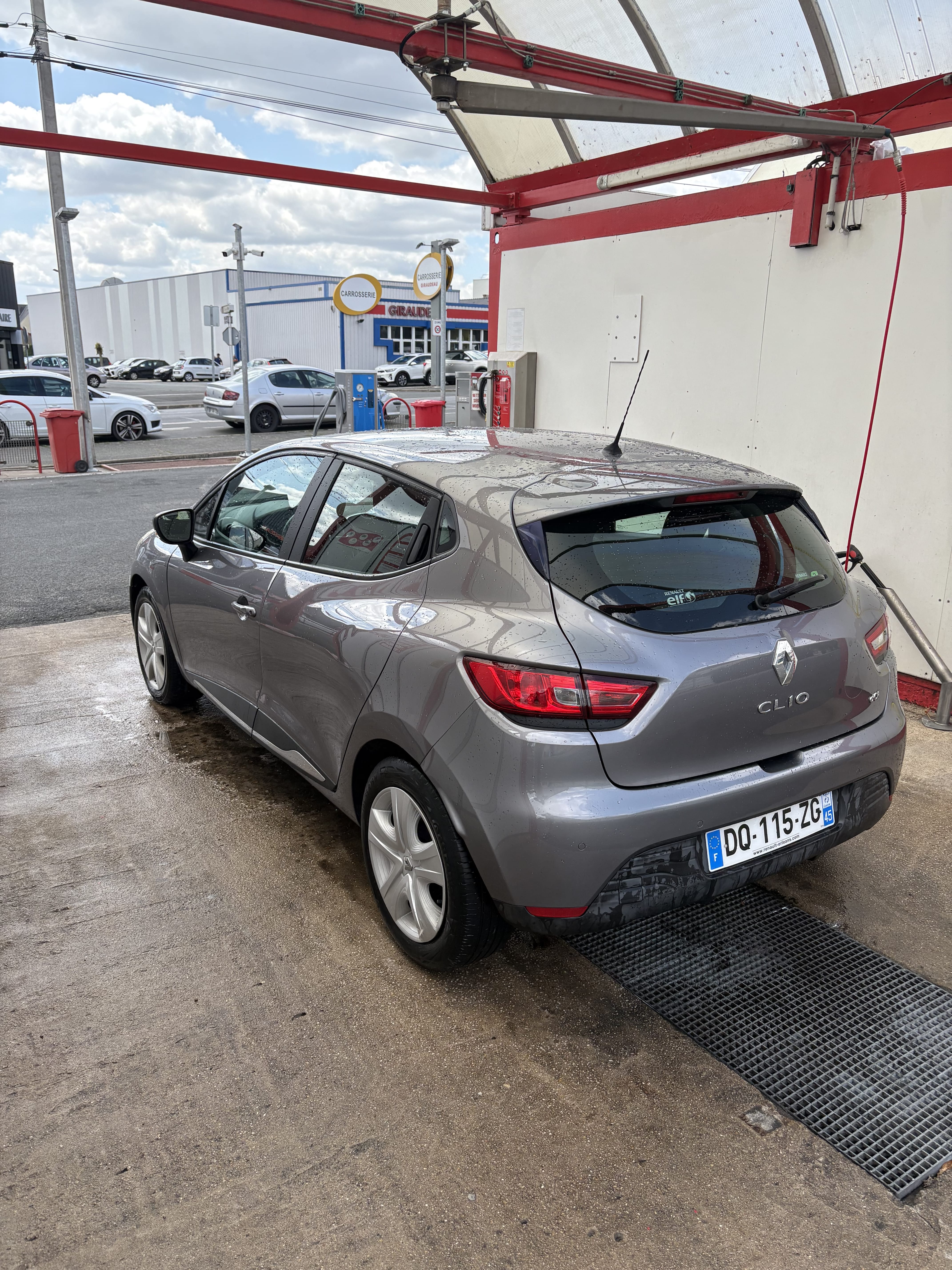 Renault Clio avec Climatisation