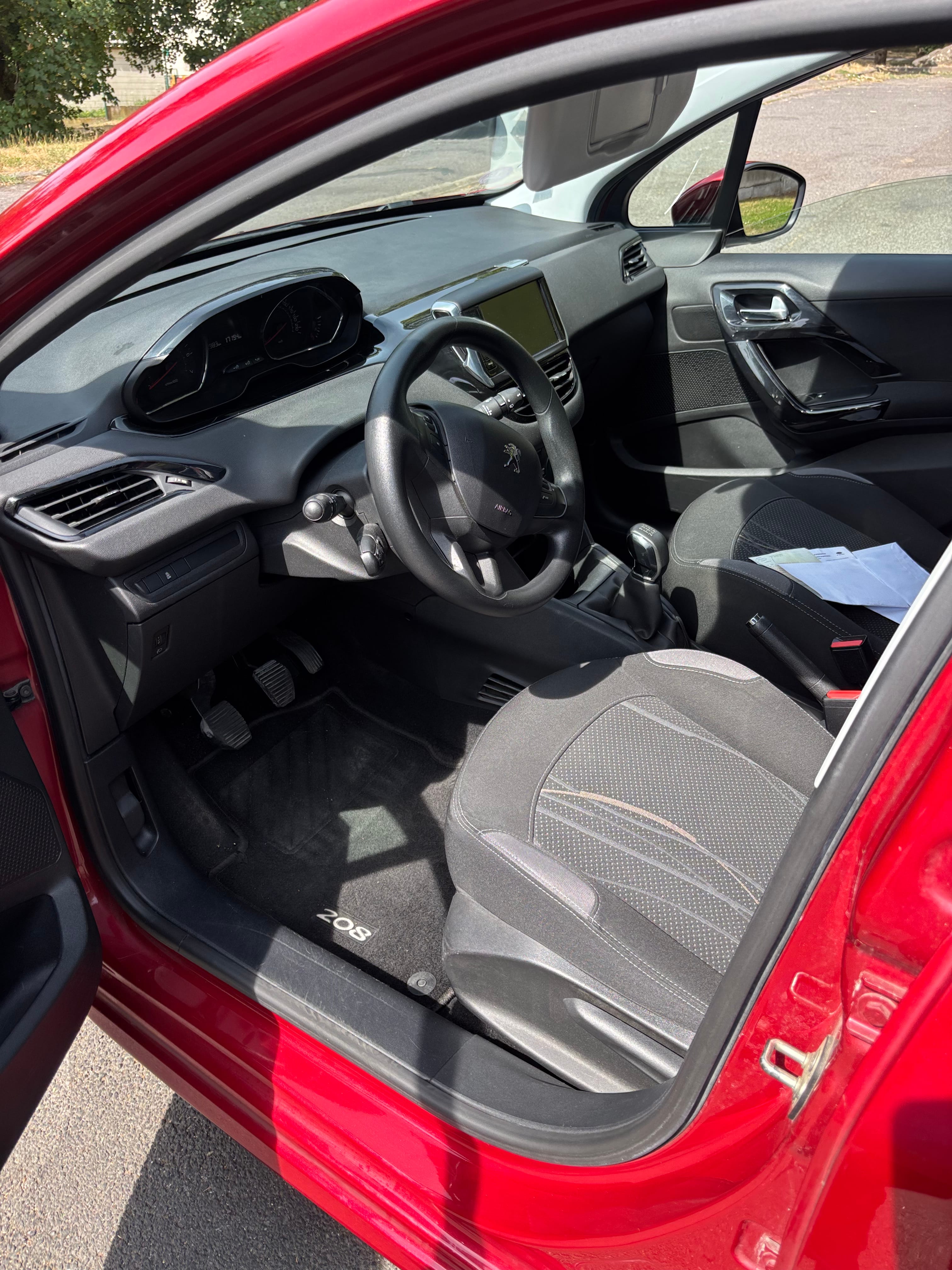 Peugeot 208 avec Régulateur de vitesse
