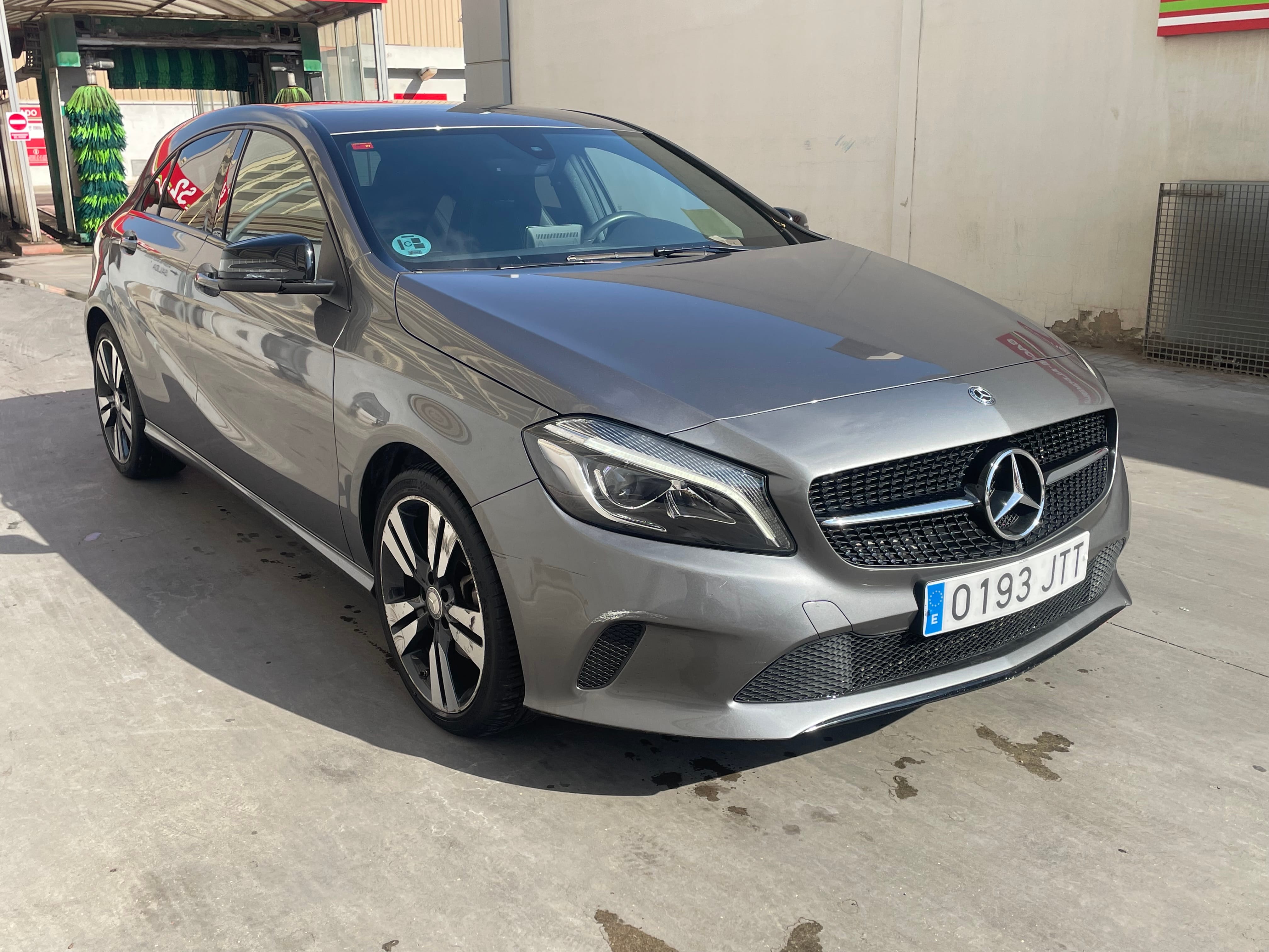Mercedes-Benz Clase A con Audio Bluetooth