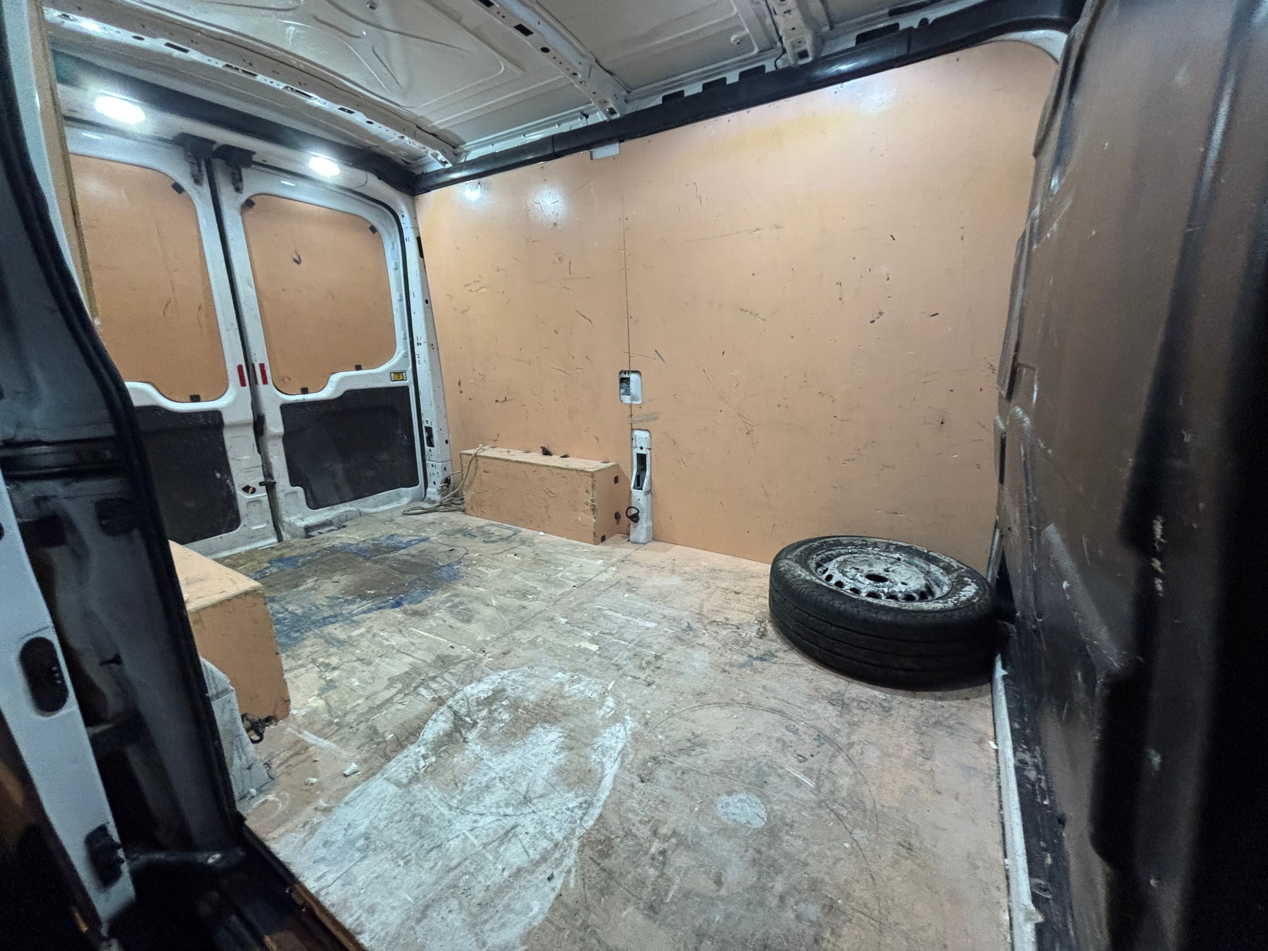 Ford Transit 250