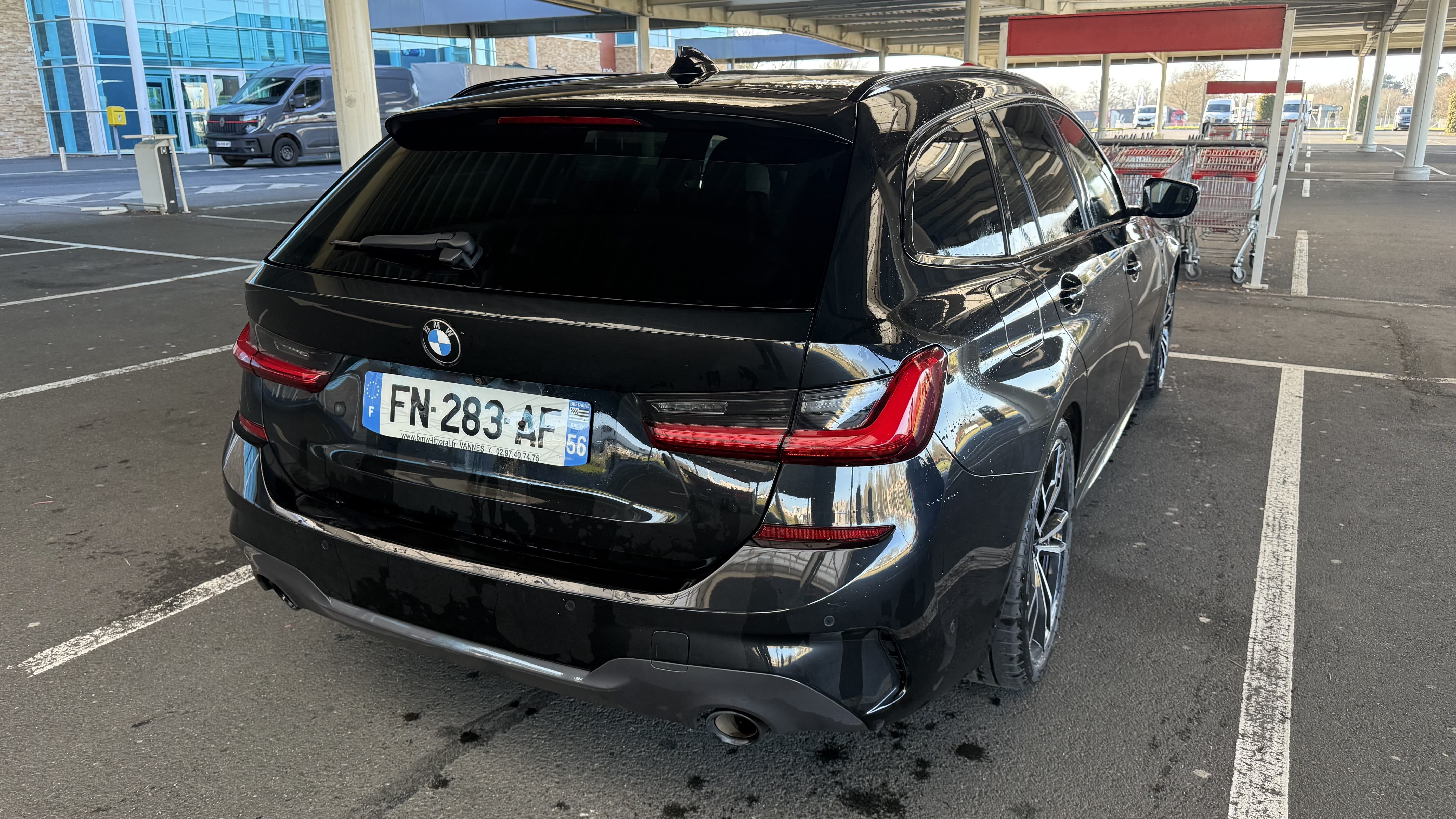 BMW Série 3 Touring avec GPS