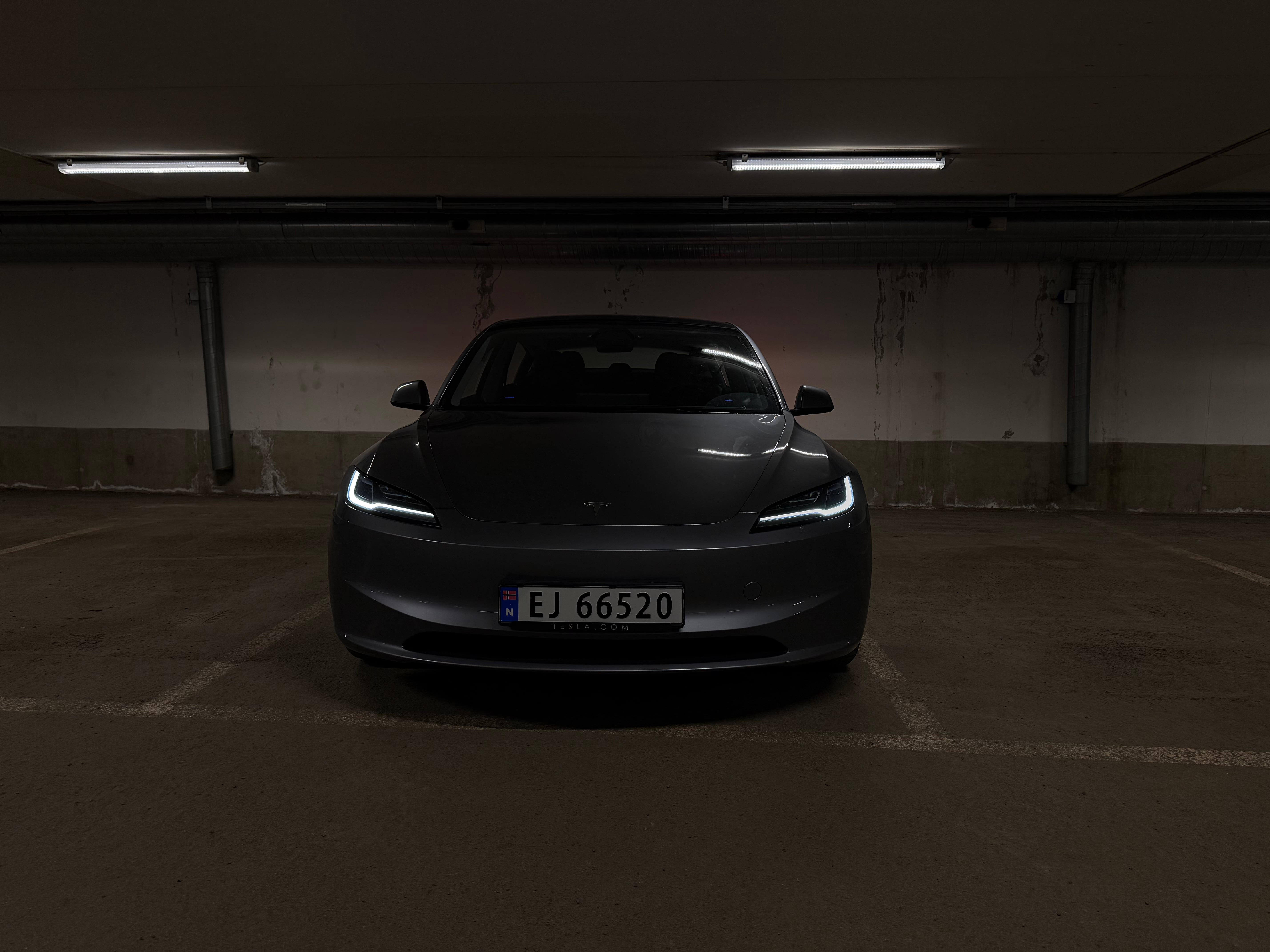 Tesla Model 3 Long Range mit Dashcam