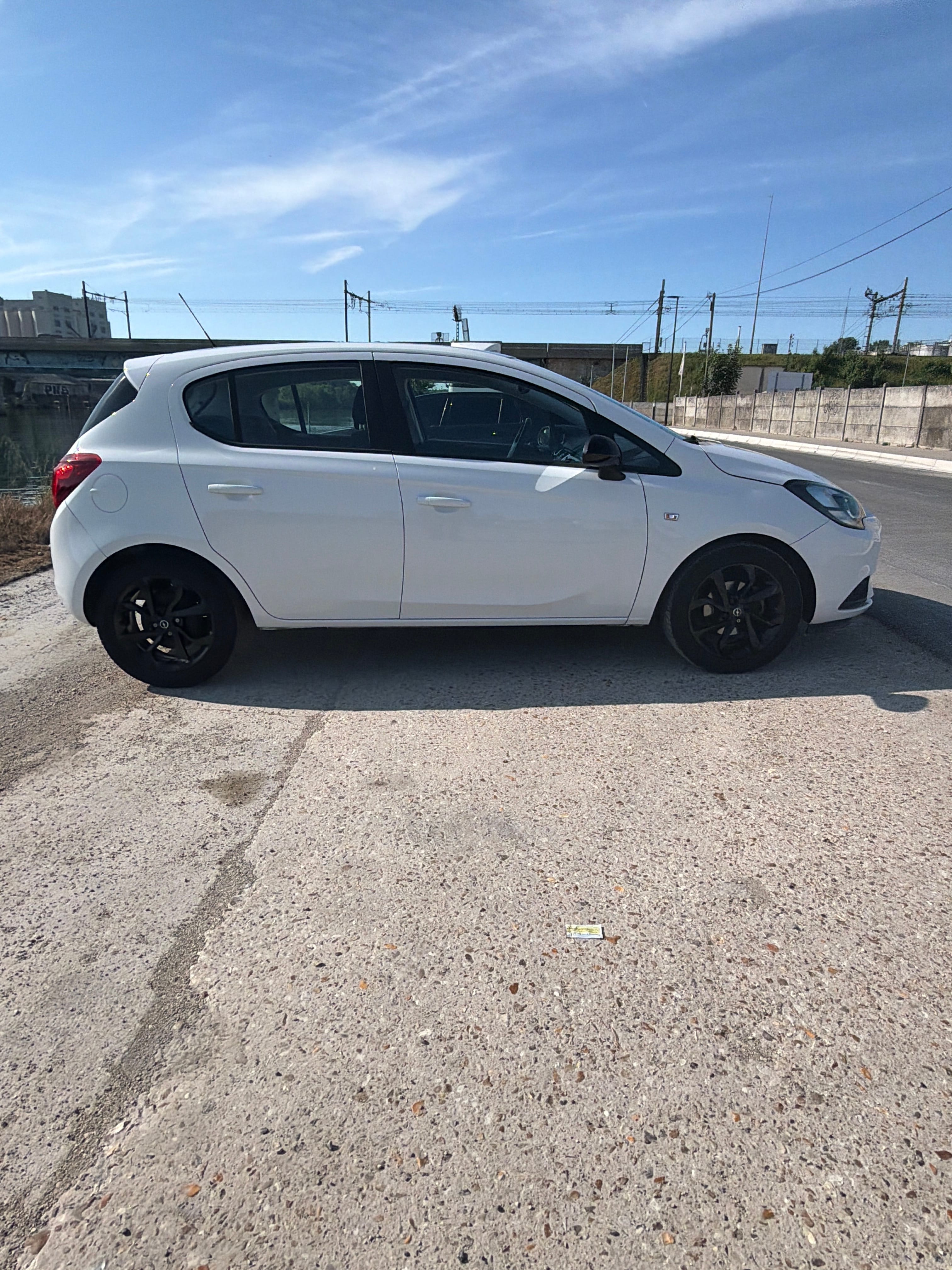 Opel Corsa avec Climatisation