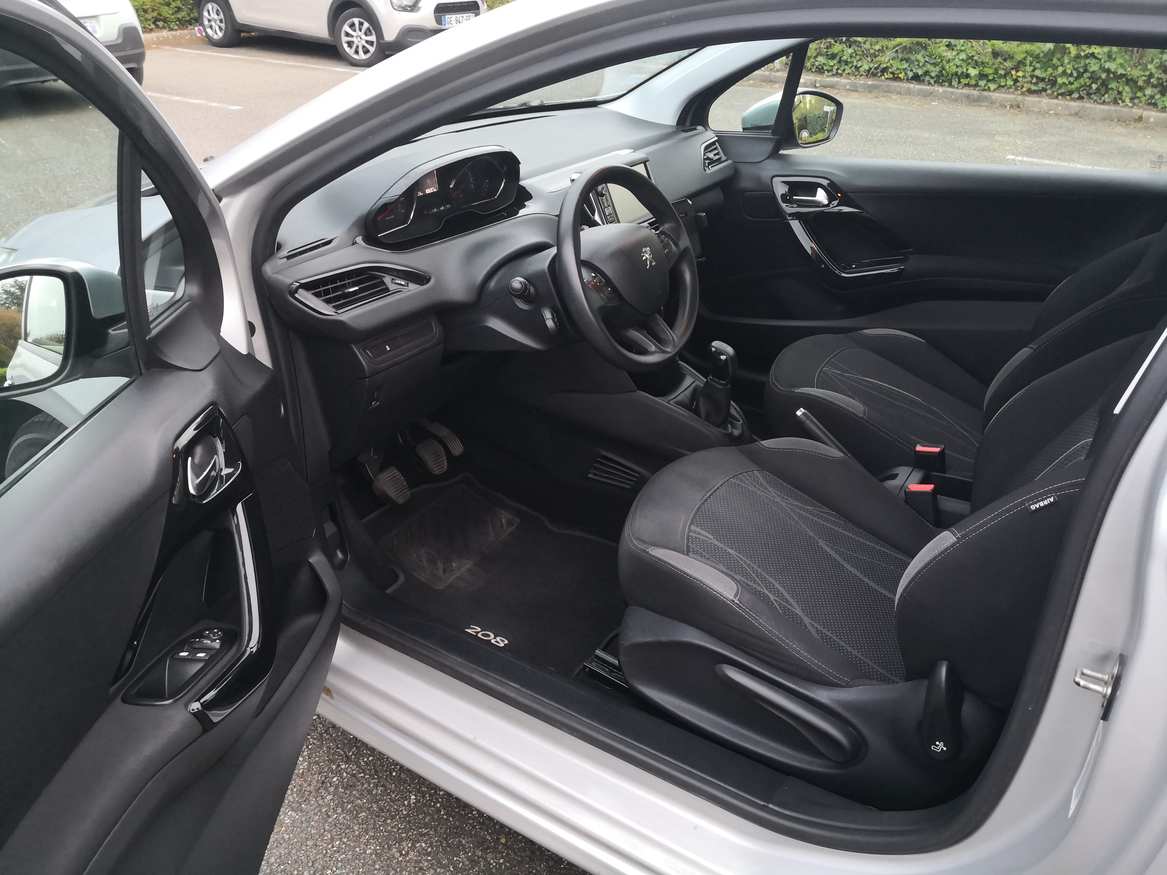 Peugeot 208 avec Port USB