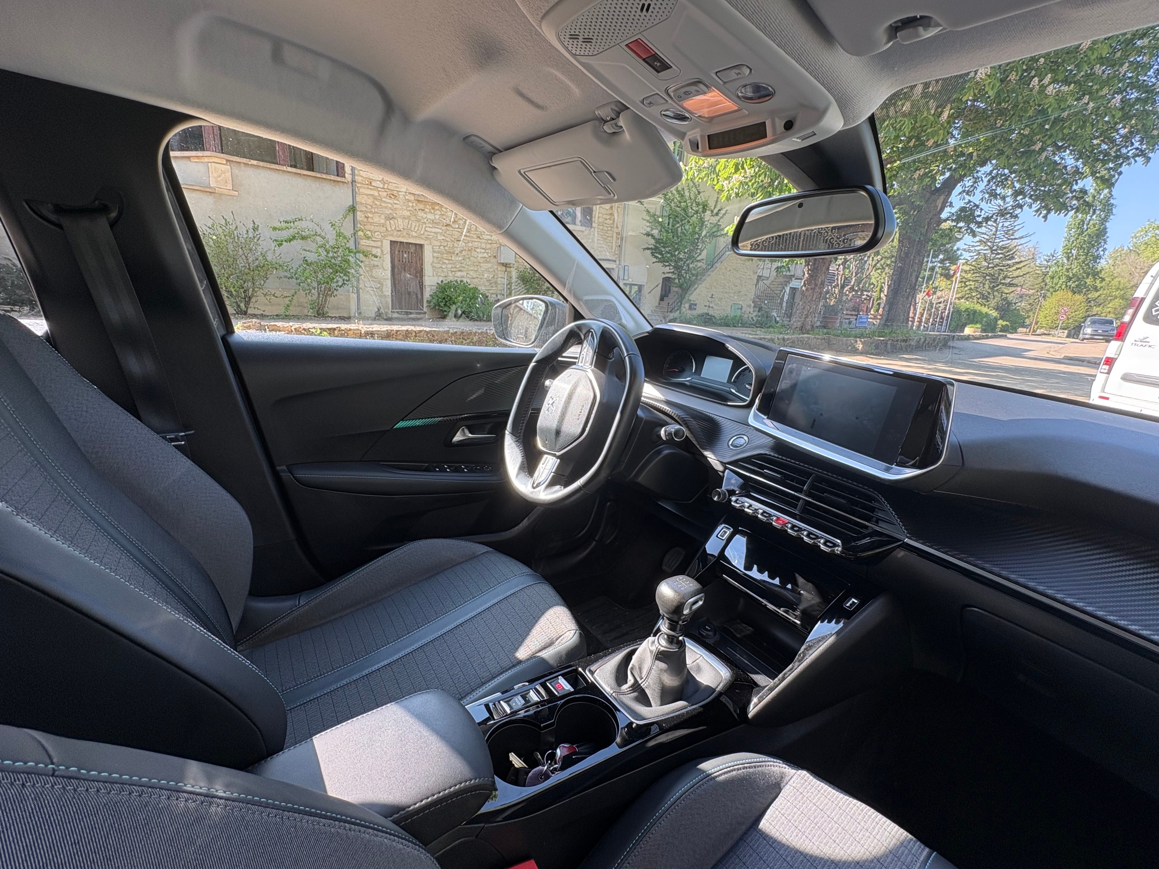 Peugeot 208 208 Allure 15.000kms! avec Audio Bluetooth