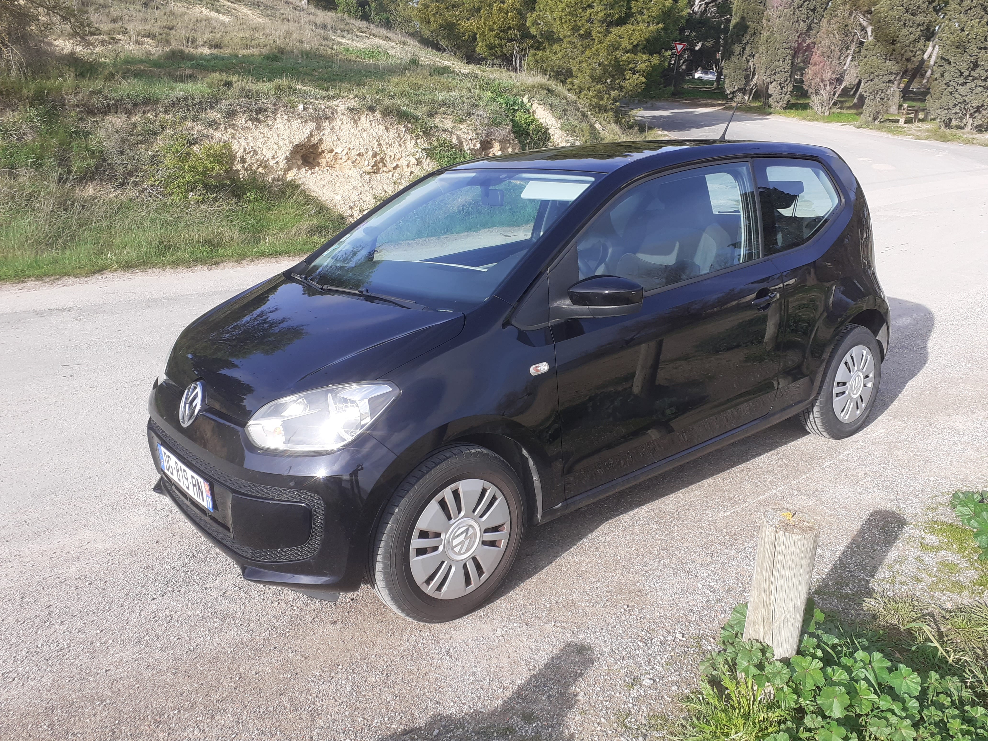 Volkswagen Up!, 2014, Essence 98