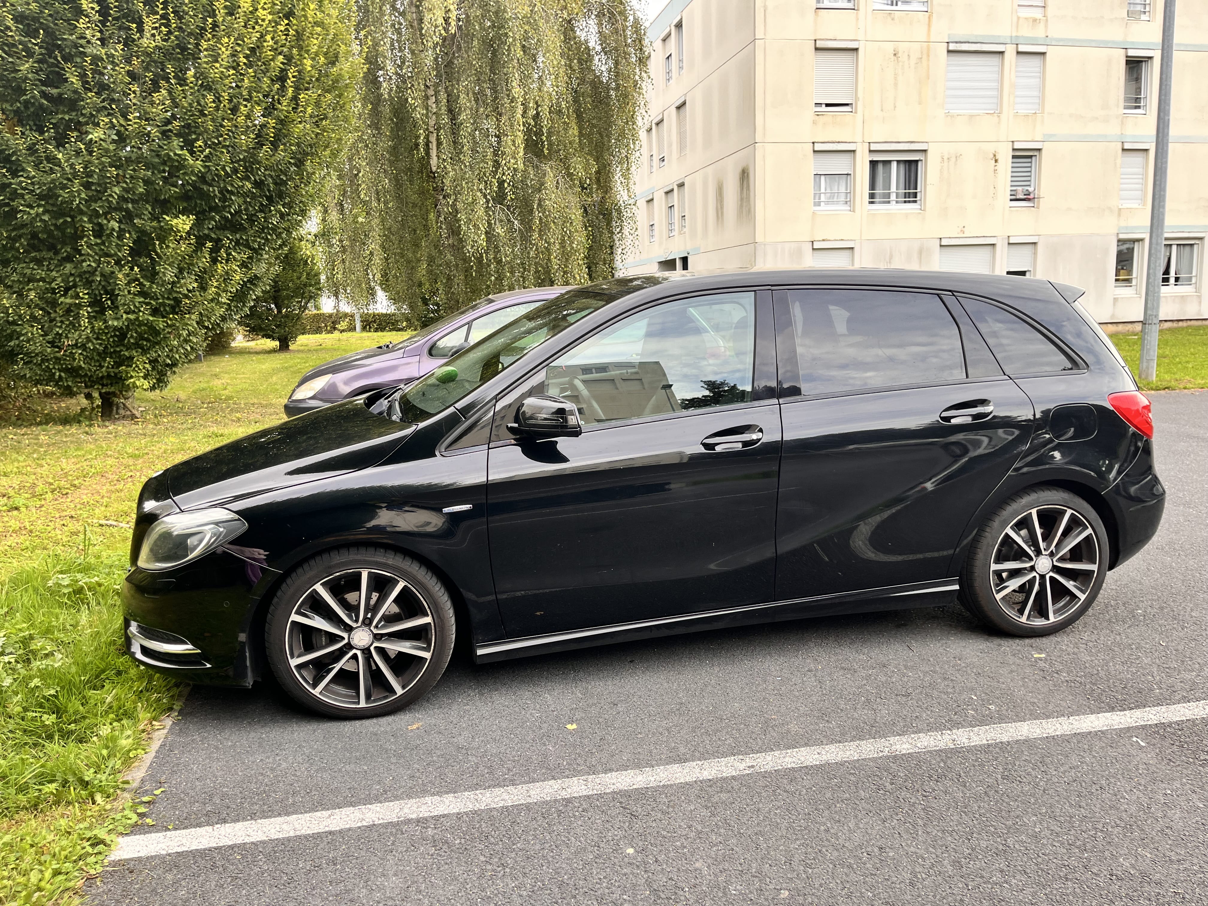 Mercedes-Benz Classe B avec Climatisation
