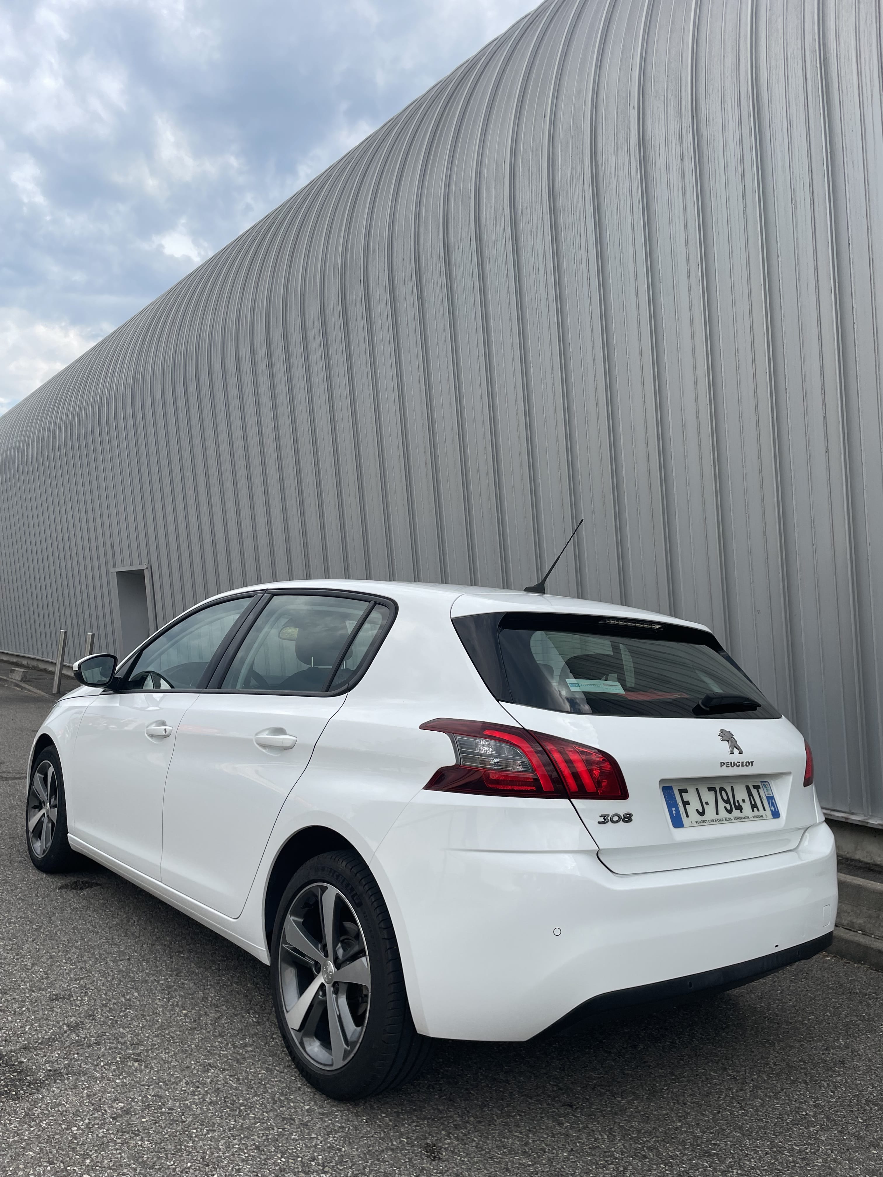 Peugeot 308 avec GPS