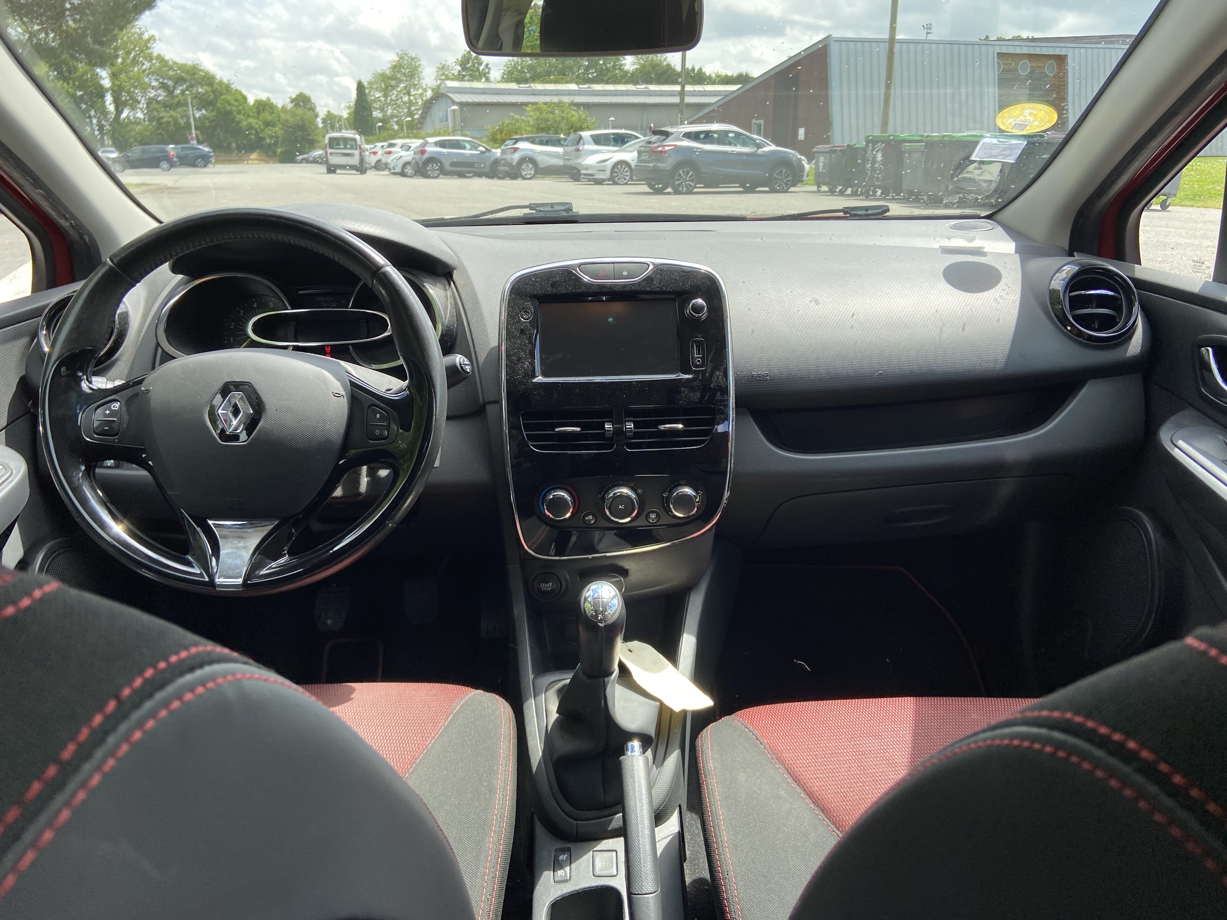Renault Clio CN990LG avec Climatisation