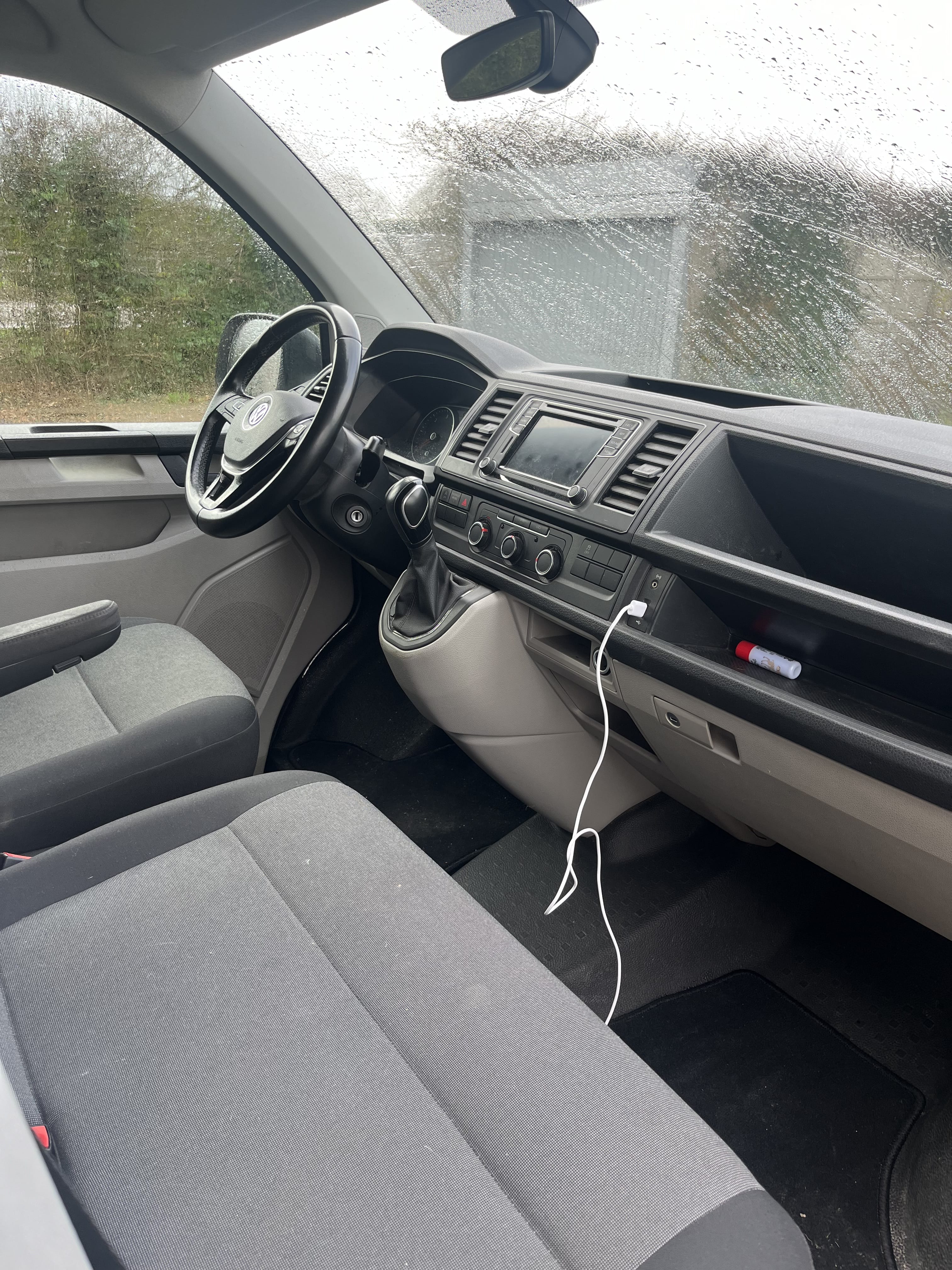 Volkswagen Transporter 6.1 Business Line avec GPS