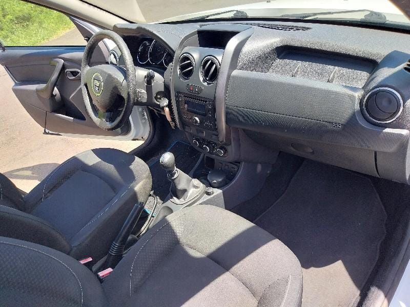 Dacia Duster avec Siège bébé