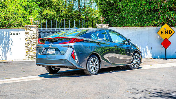 Toyota Prius Prime LE with Audio / iPod input