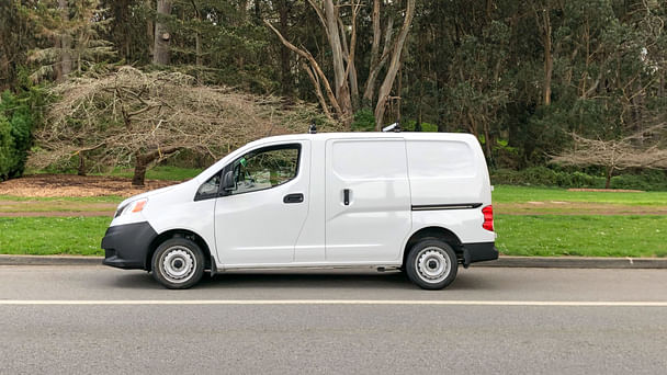 Nissan NV200 S with Ski racks