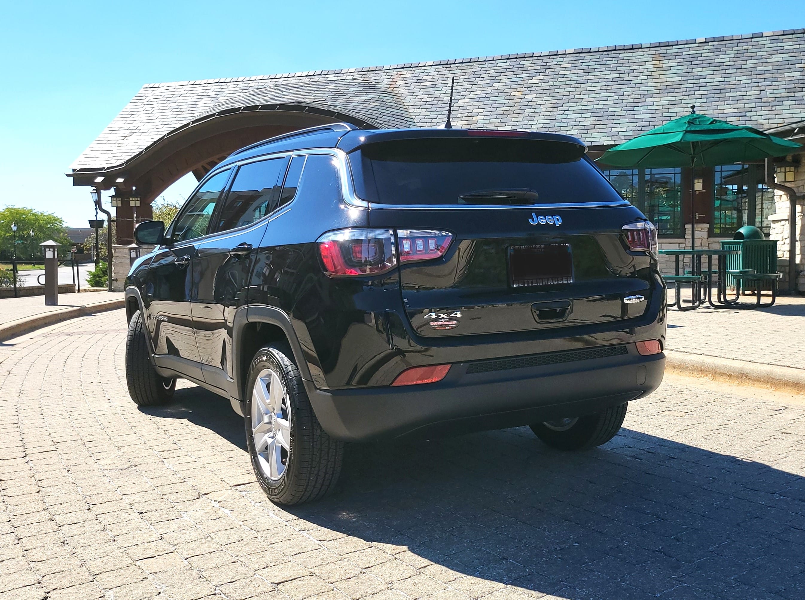 Jeep Compass with Audio / iPod input