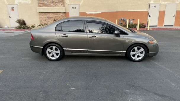 Honda Civic Ex with Audio / iPod input