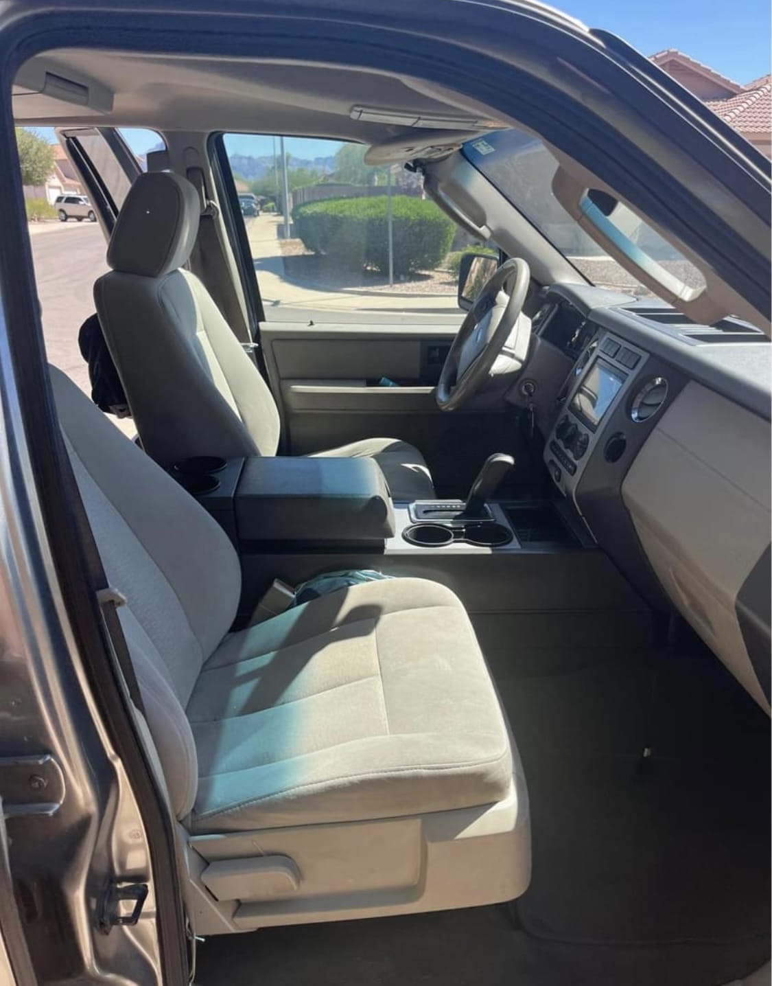 Ford Expedition with GPS