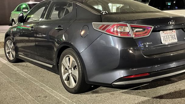 Kia Optima Hybrid with GPS