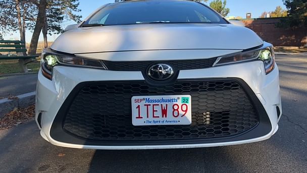 Toyota Corolla LE with Cruise control