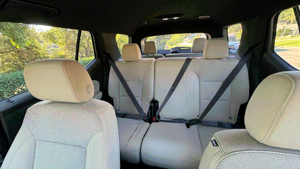 Chevrolet Traverse LS with GPS