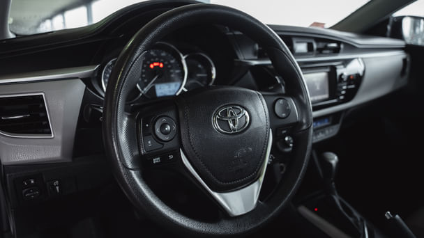 Toyota Corolla LE with GPS