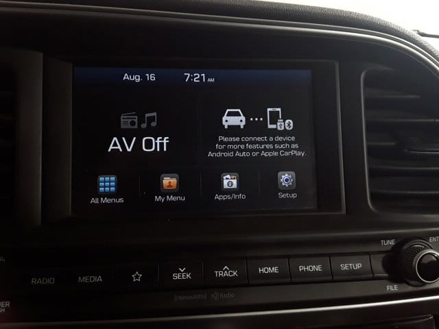 Hyundai Elantra SEL with Bluetooth audio