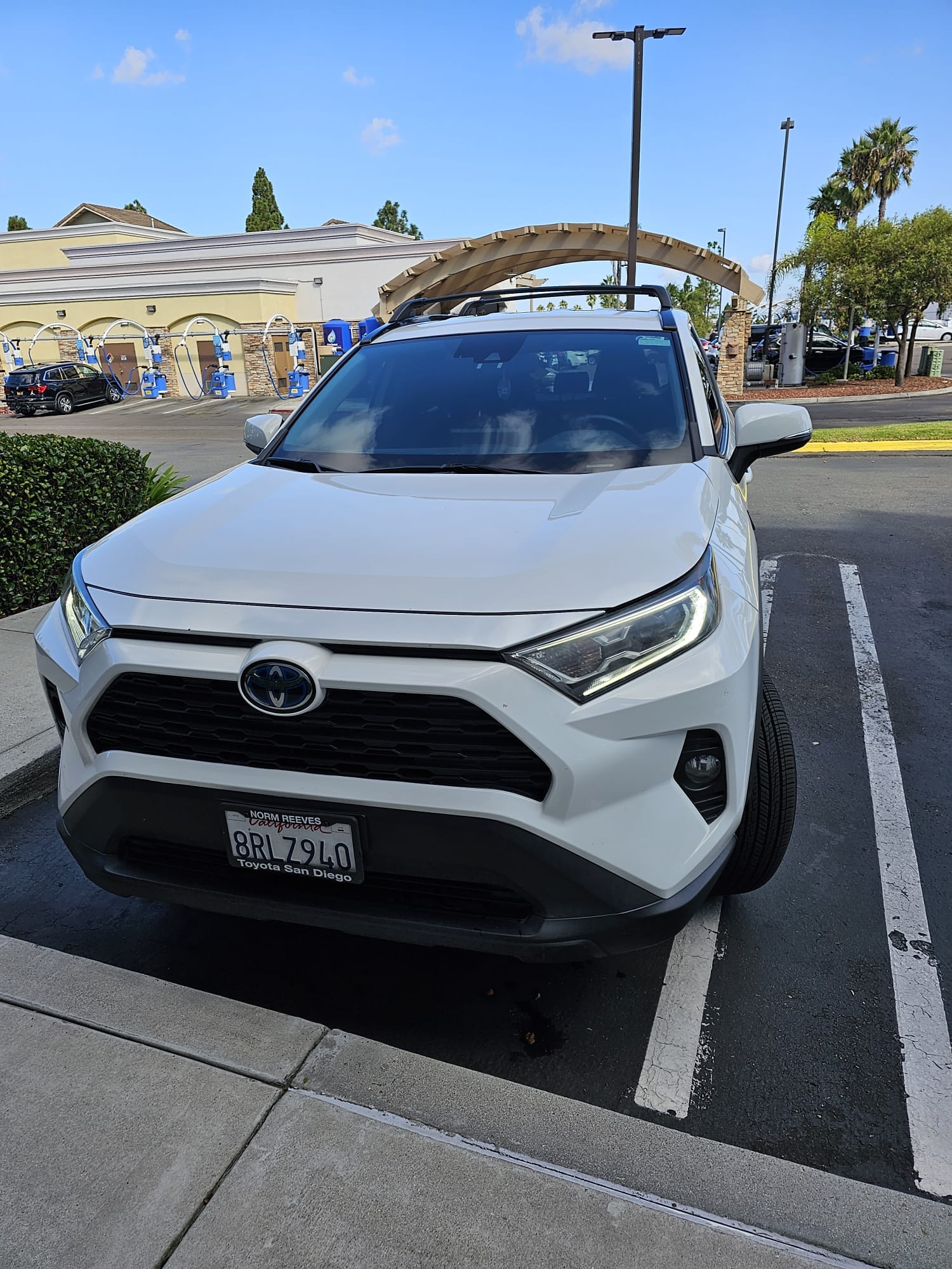 Toyota RAV4 Hybrid XLE with Air conditioning