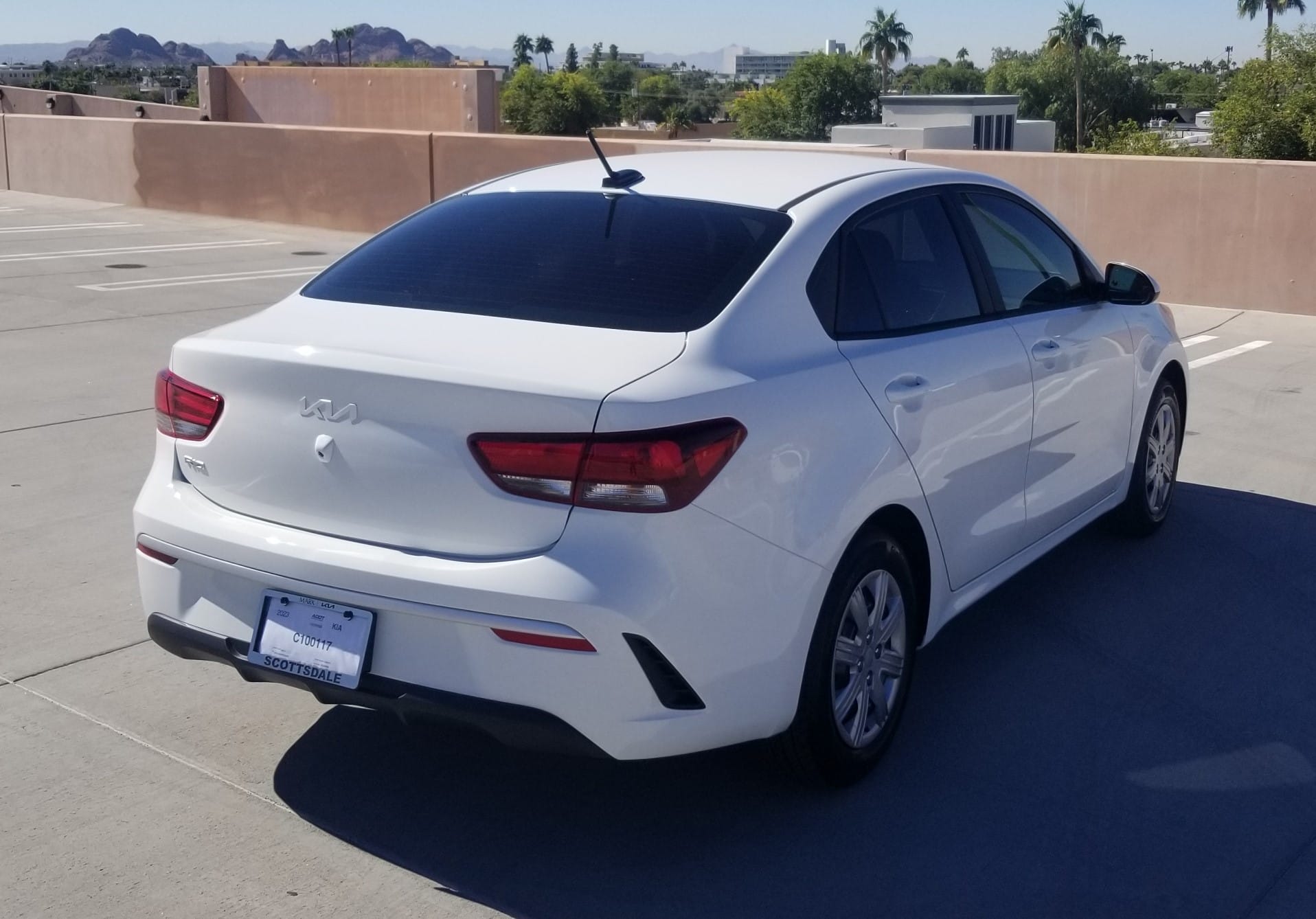 Kia Rio S with Audio / iPod input