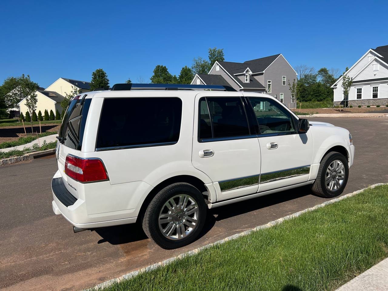 Lincoln Navigator, 2011, Premium (91), automatic, 7 seats