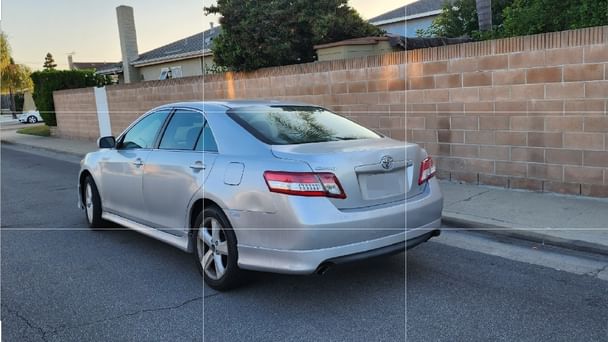 Toyota Camry SE with Audio / iPod input