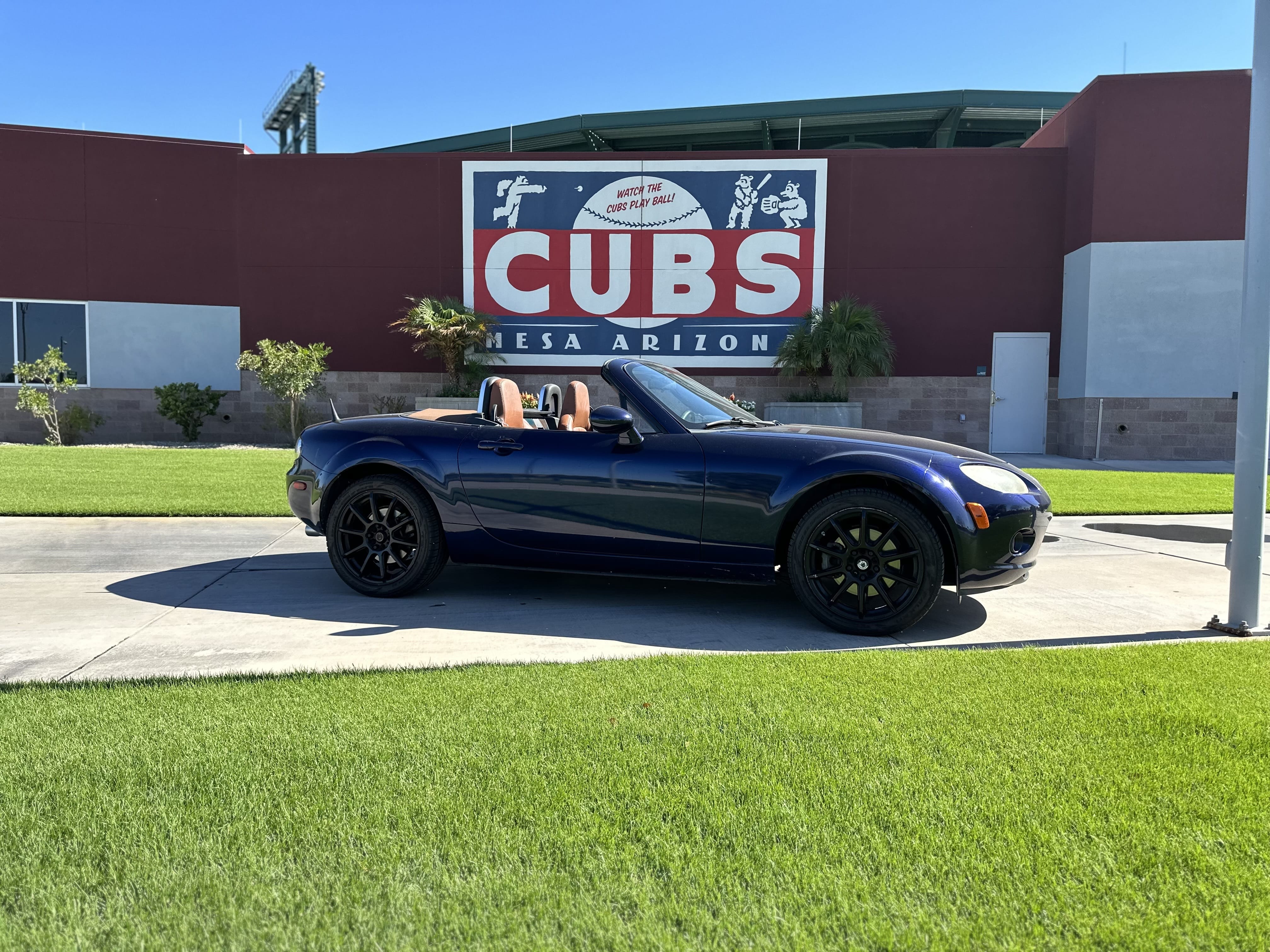 Mazda MX-5 Roadster with Air conditioning