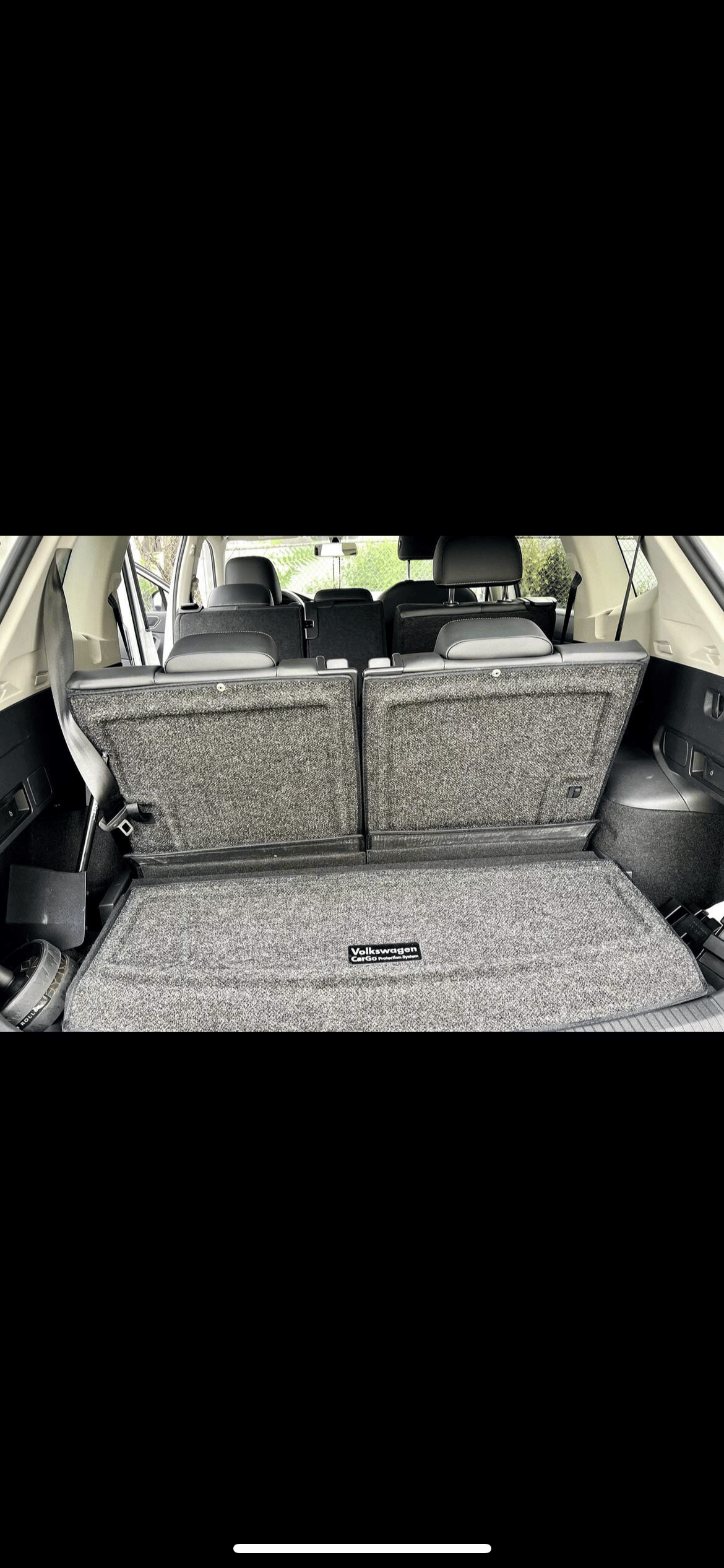 Volkswagen Tiguan with Audio / iPod input