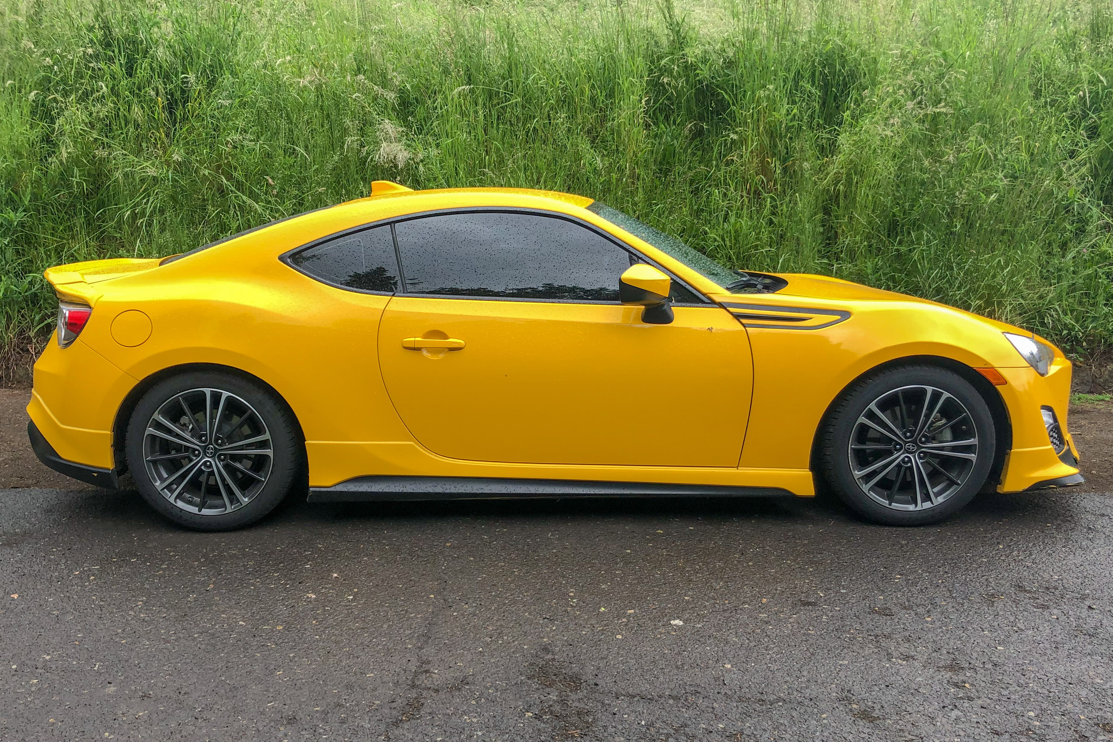 Scion FR-S