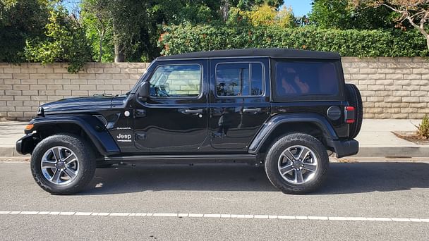 Jeep Wrangler with Cruise control