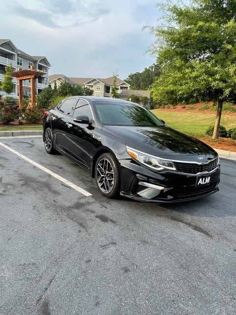 Kia Optima with Air conditioning