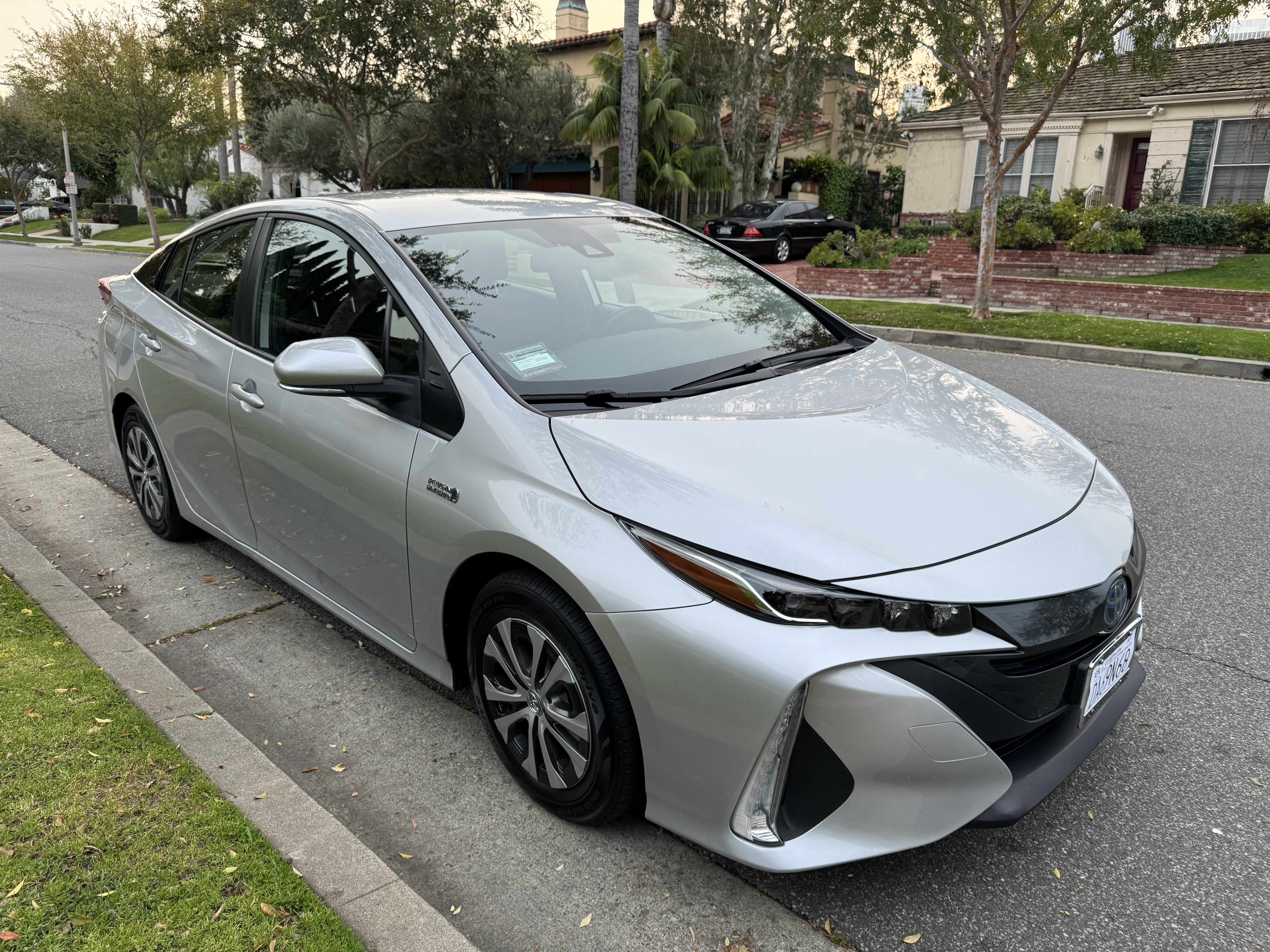 Toyota Prius Prime LE with Air conditioning