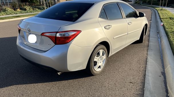 Toyota Corolla LE