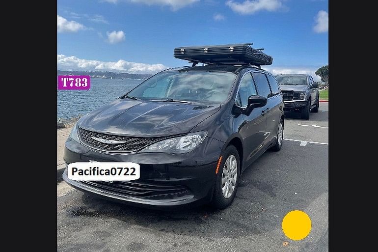 Chrysler pacifica roof cheap storage