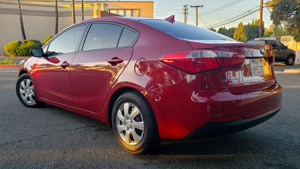 Kia Forte LX with Audio / iPod input