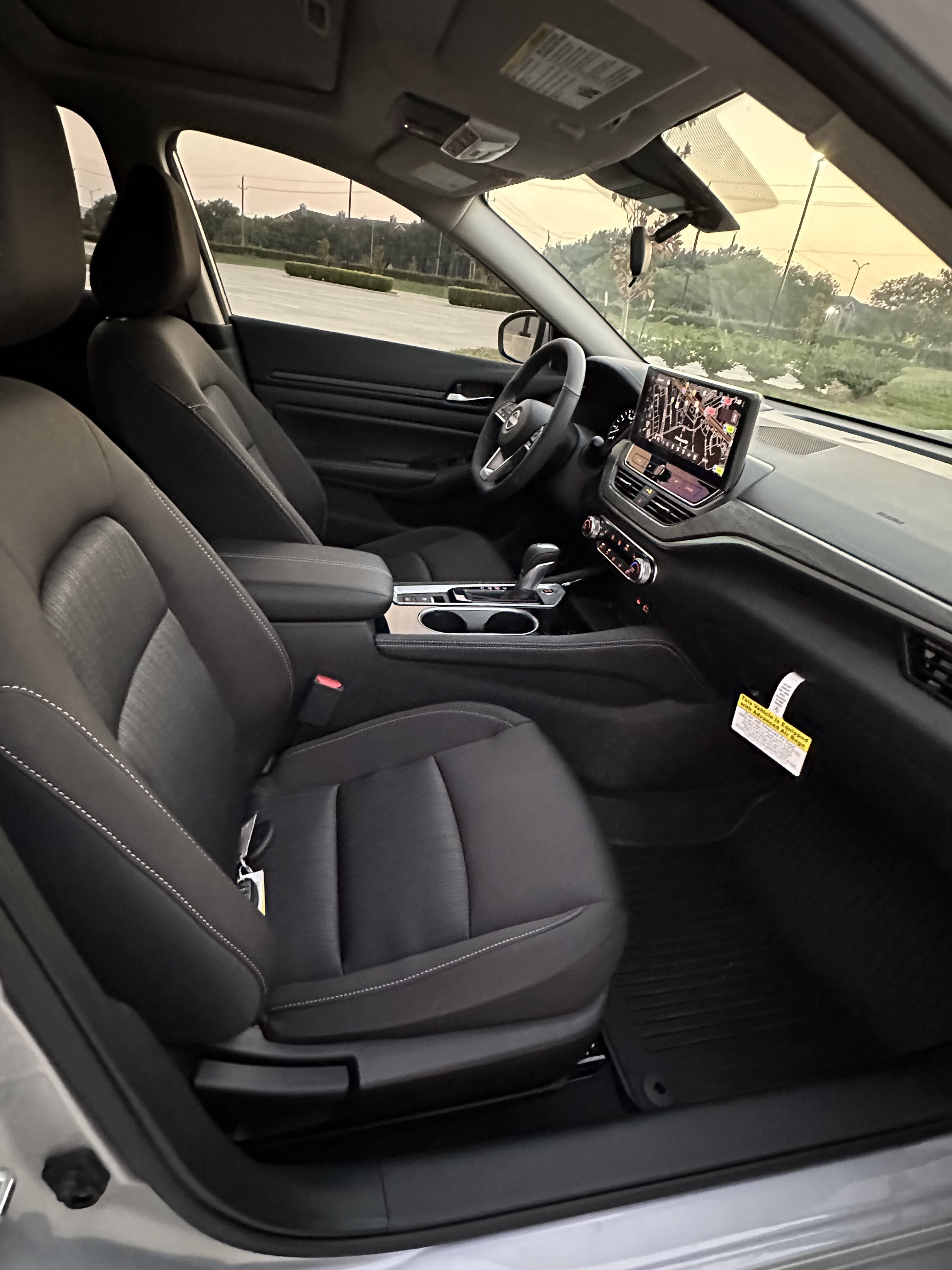 Nissan Altima 2.5 SR with Cruise control